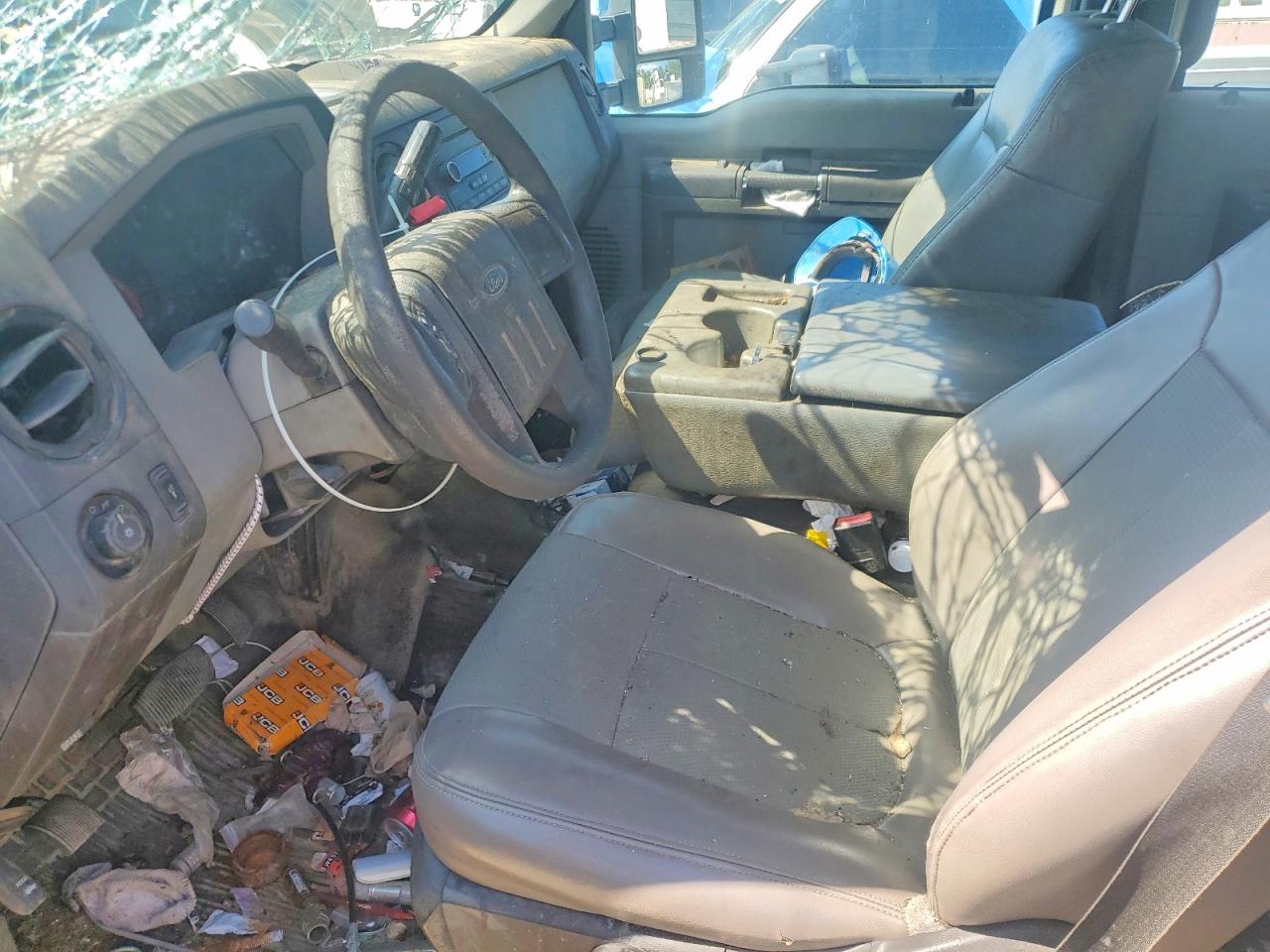 2012 FORD F550