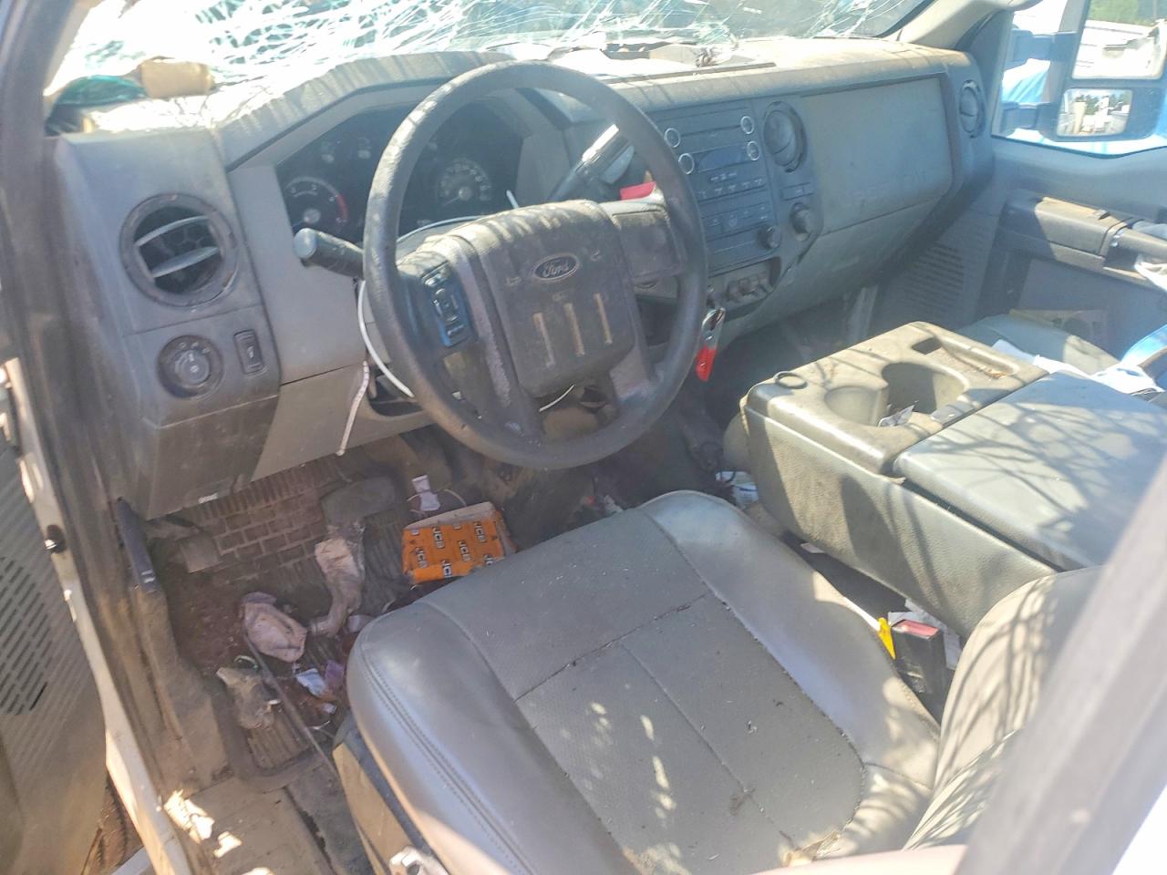 2012 FORD F550