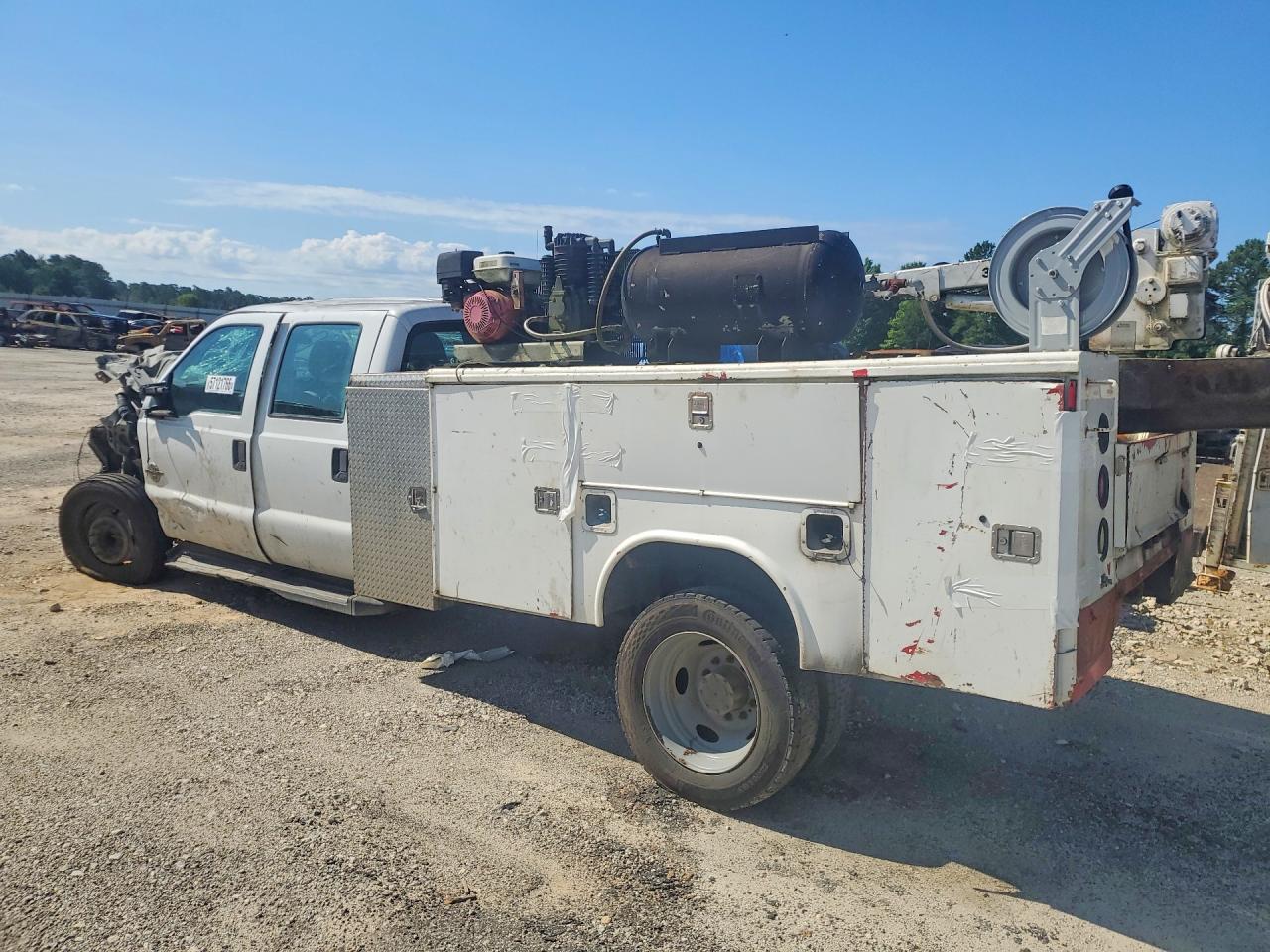 2012 FORD F550