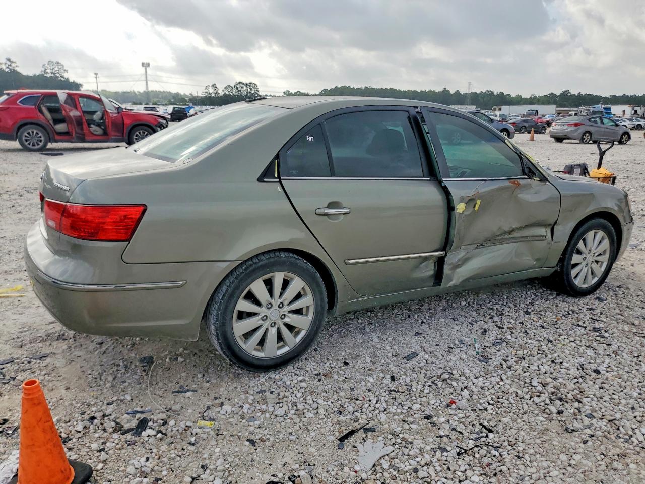 2009 HYUNDAI SONATA