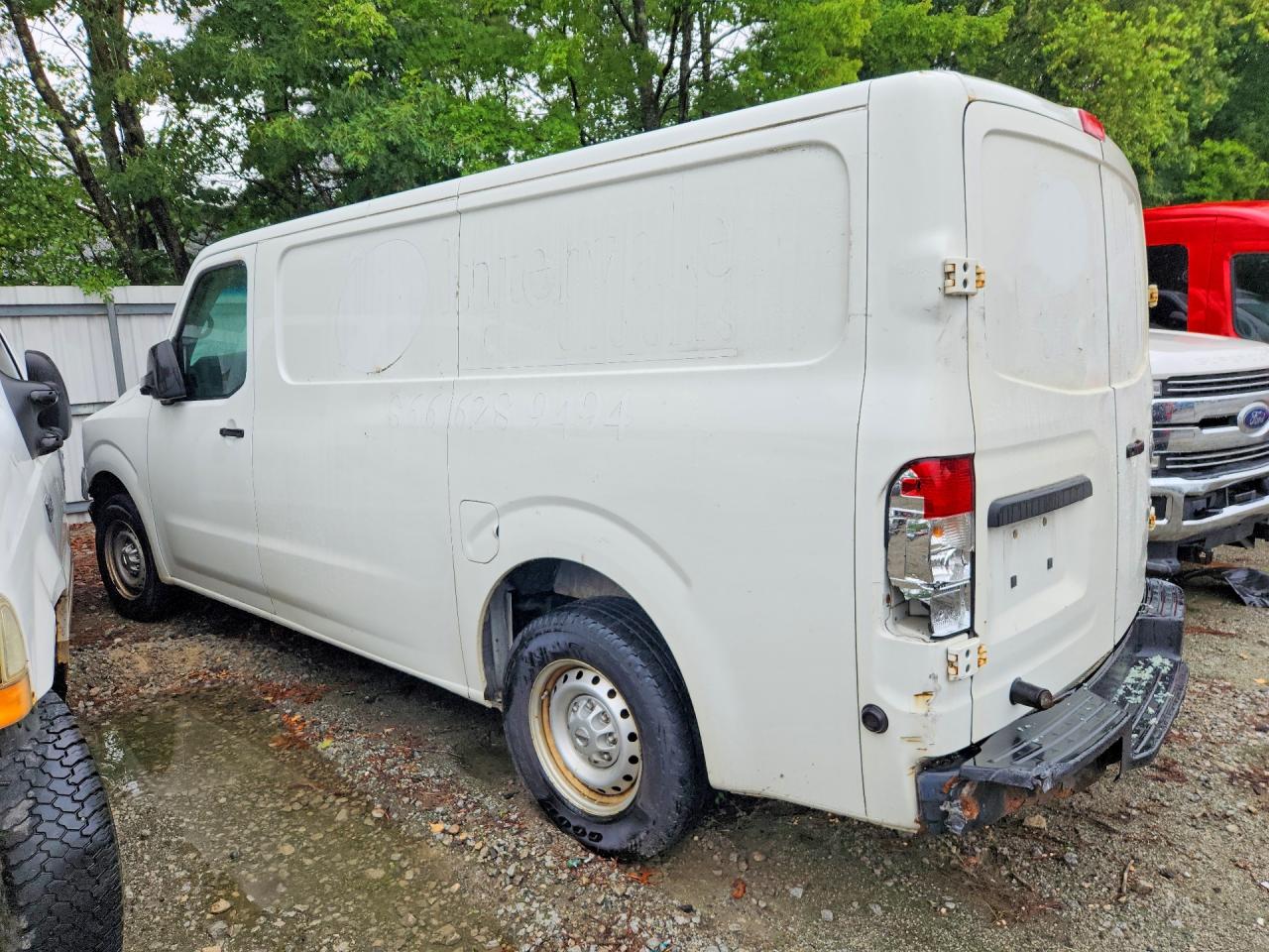2016 NISSAN NV