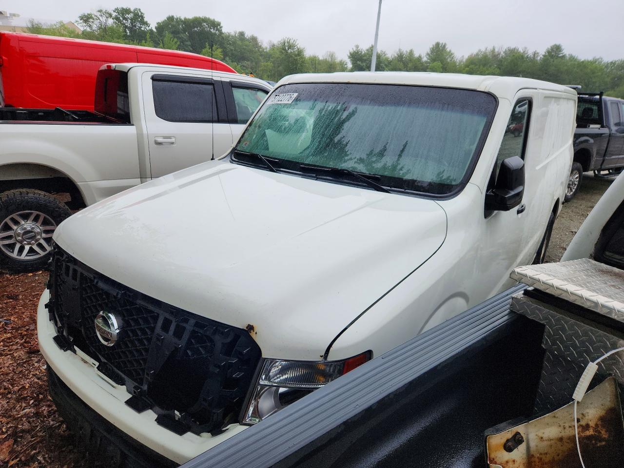 2016 NISSAN NV