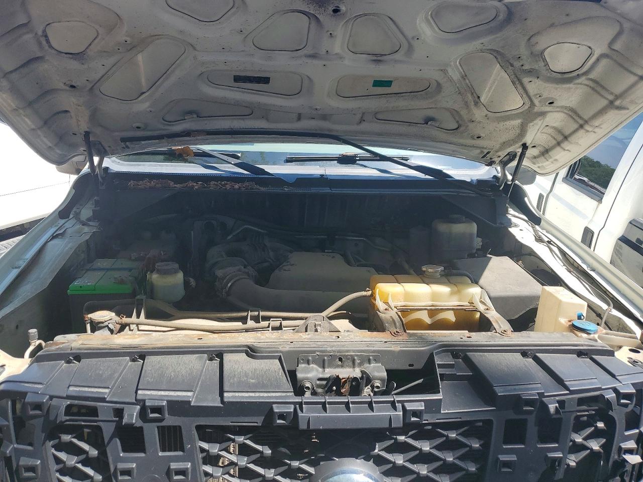 2016 NISSAN NV