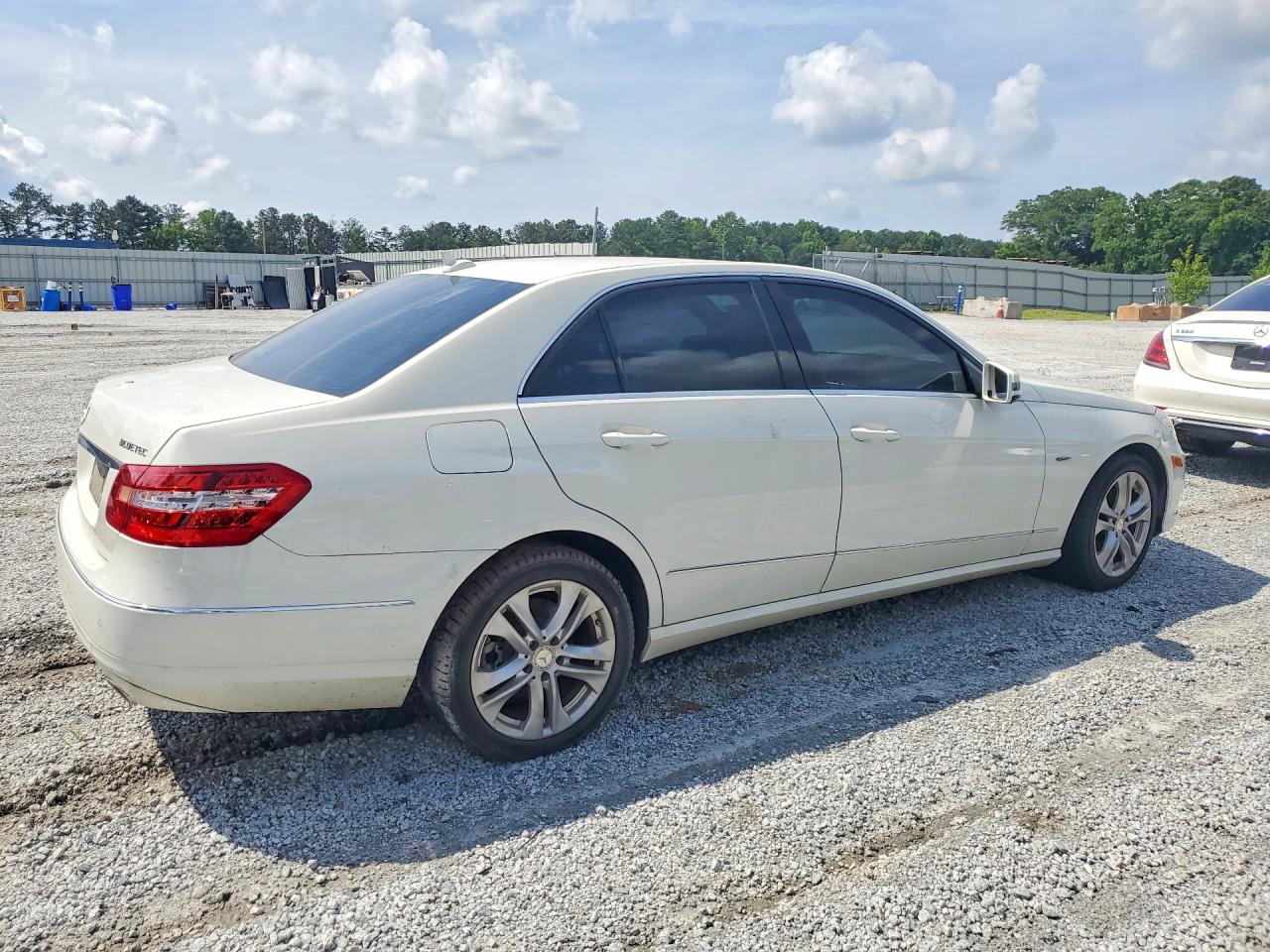 2011 MERCEDES-BENZ E-CLASS