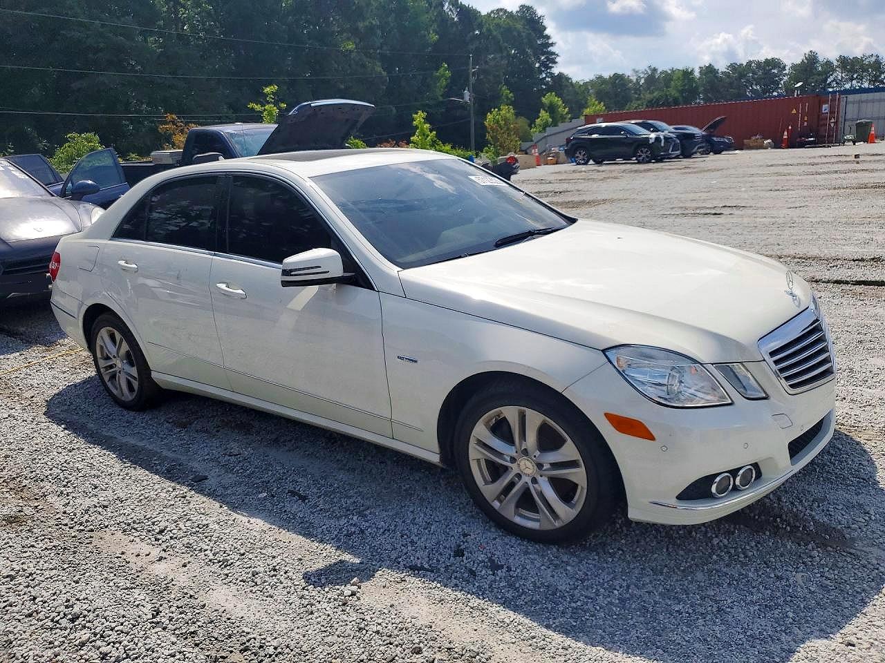 2011 MERCEDES-BENZ E-CLASS