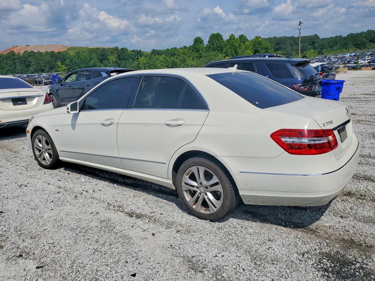 2011 MERCEDES-BENZ E-CLASS
