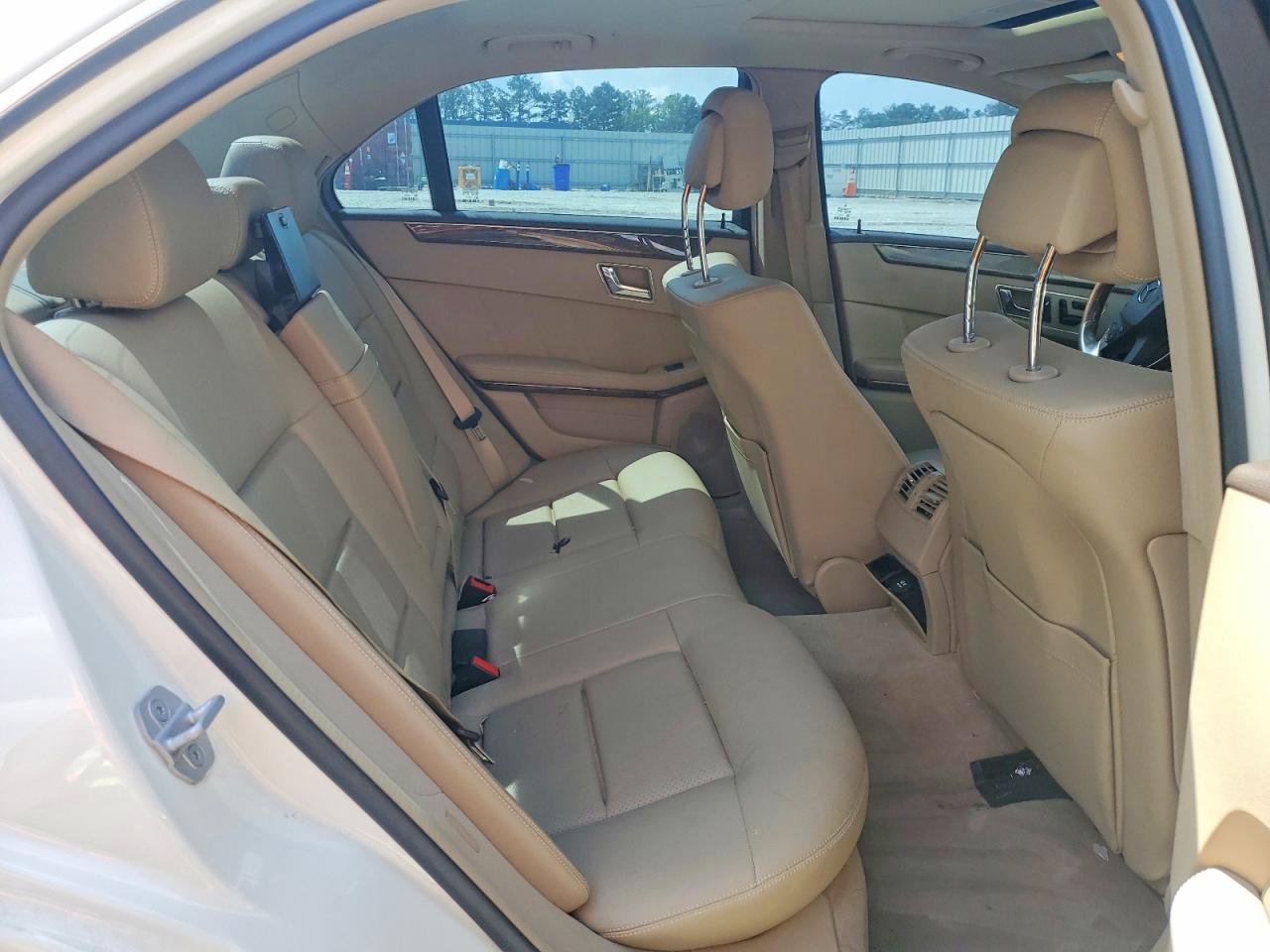 2011 MERCEDES-BENZ E-CLASS