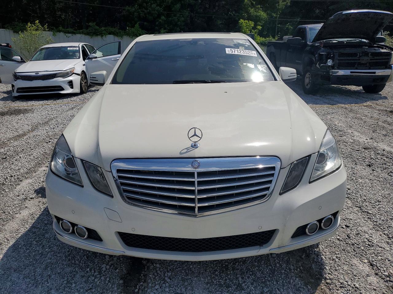 2011 MERCEDES-BENZ E-CLASS