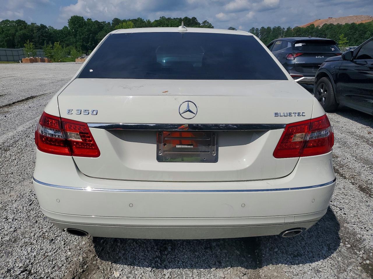 2011 MERCEDES-BENZ E-CLASS