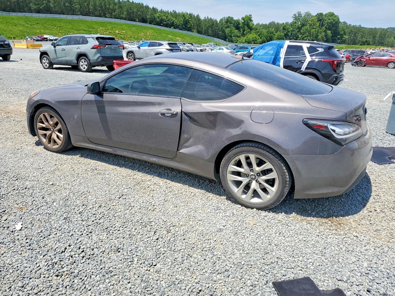 2013 HYUNDAI GENESIS