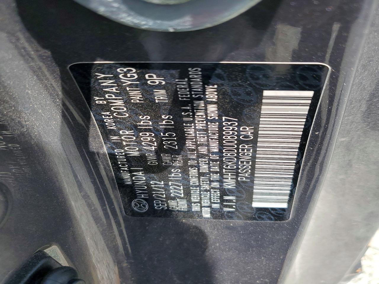 2013 HYUNDAI GENESIS