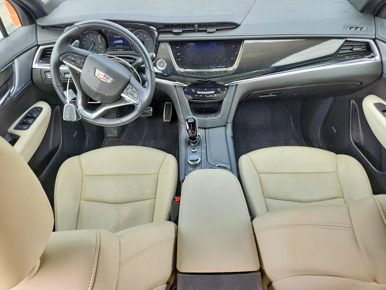 2021 CADILLAC XT6