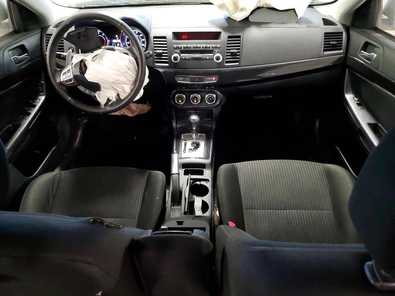 2013 MITSUBISHI LANCER