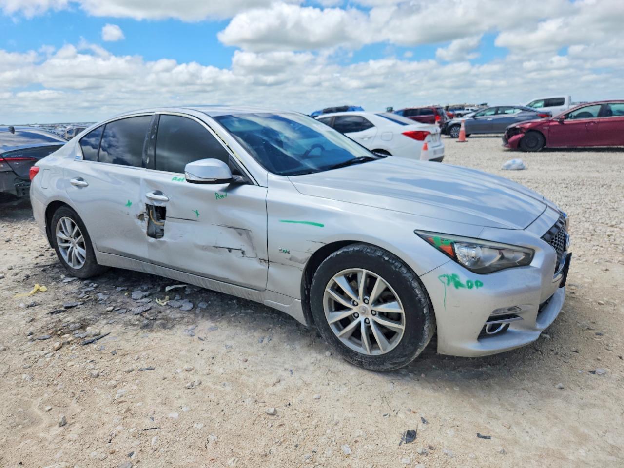 2016 INFINITI Q50 2.0T P