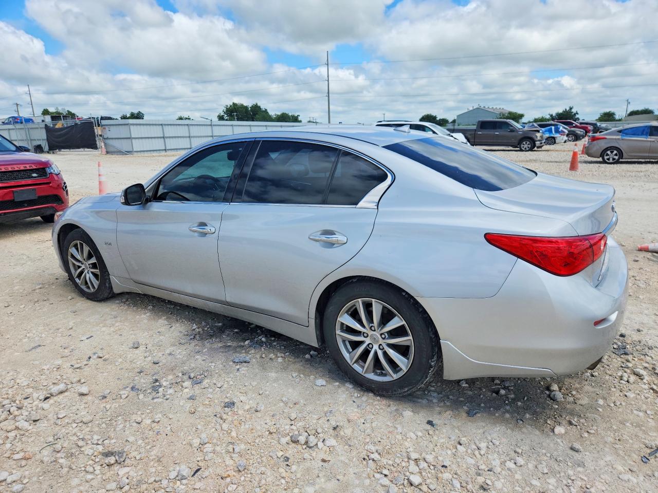 2016 INFINITI Q50 2.0T P