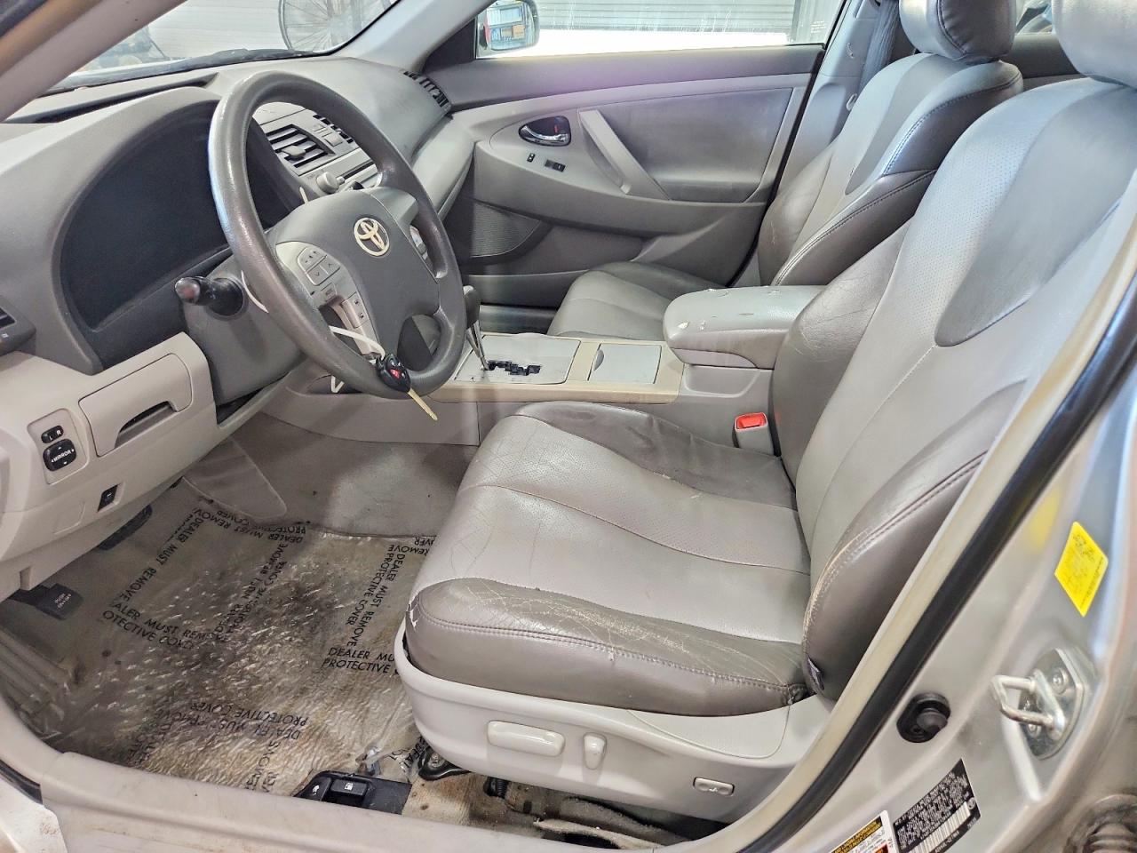 2011 TOYOTA CAMRY