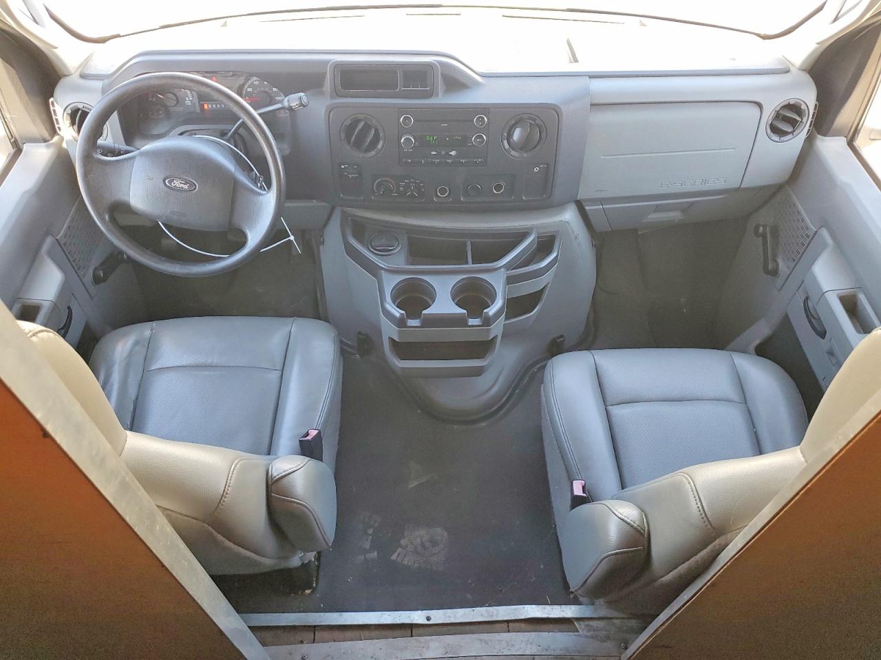 2010 FORD ECONOLINE