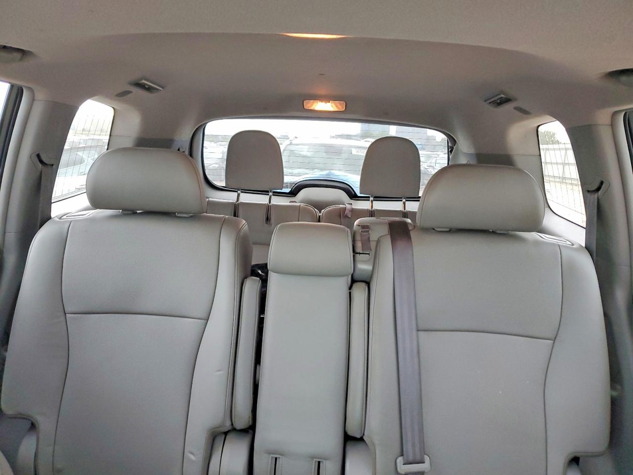 2013 TOYOTA HIGHLANDER