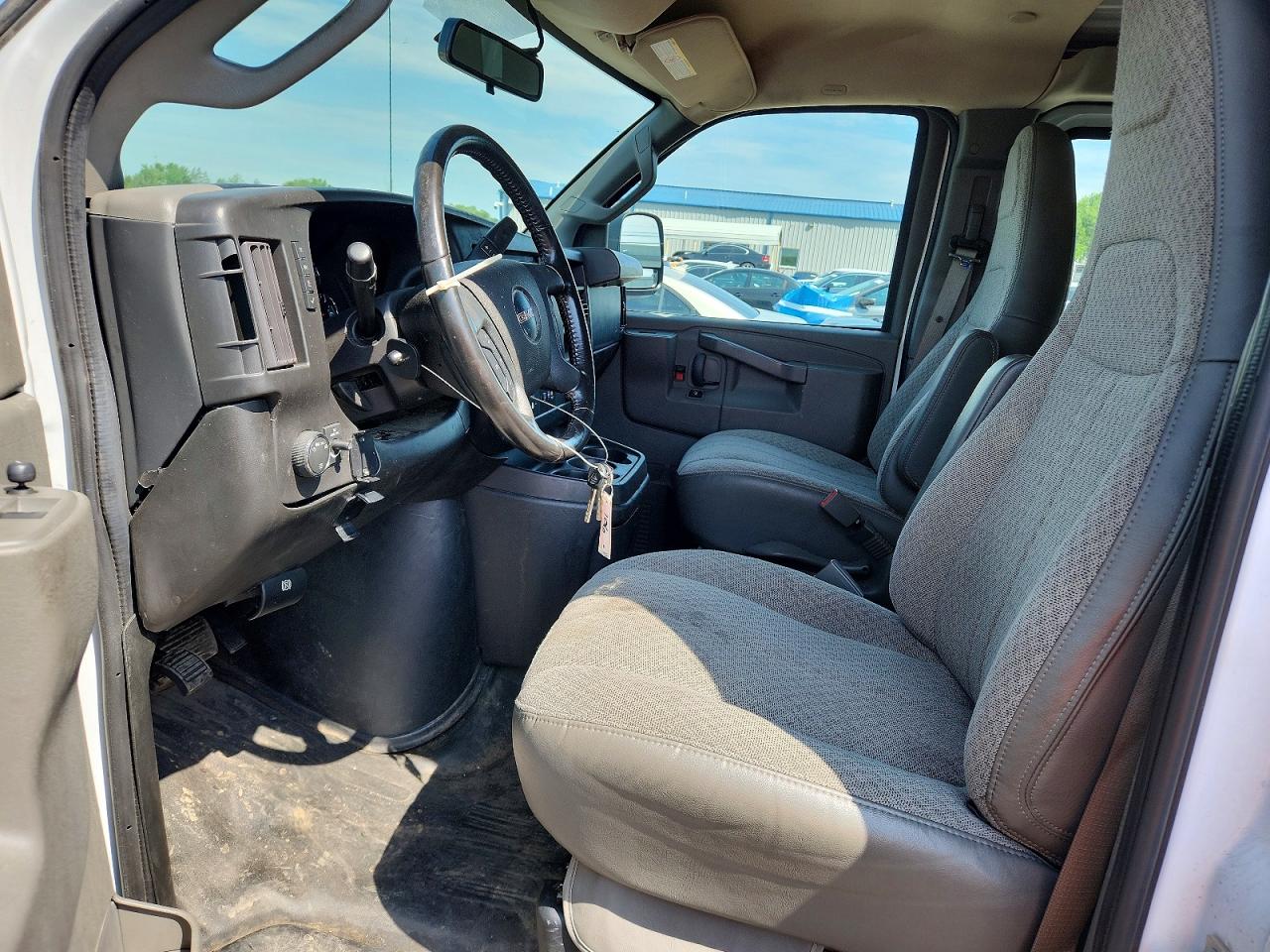 2023 GMC SAVANA