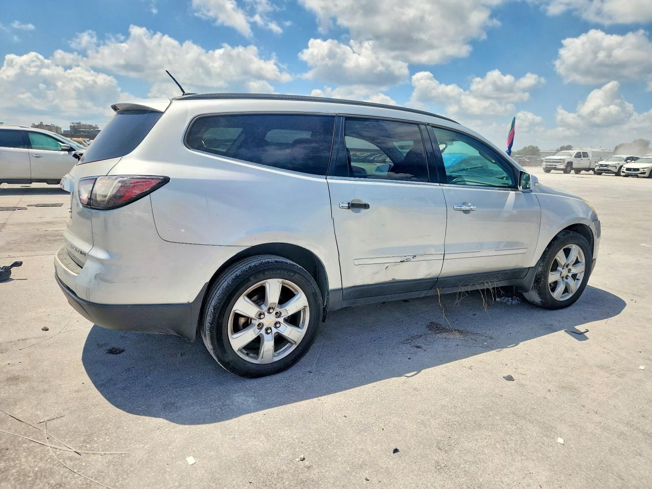 2016 CHEVROLET TRAVERSE
