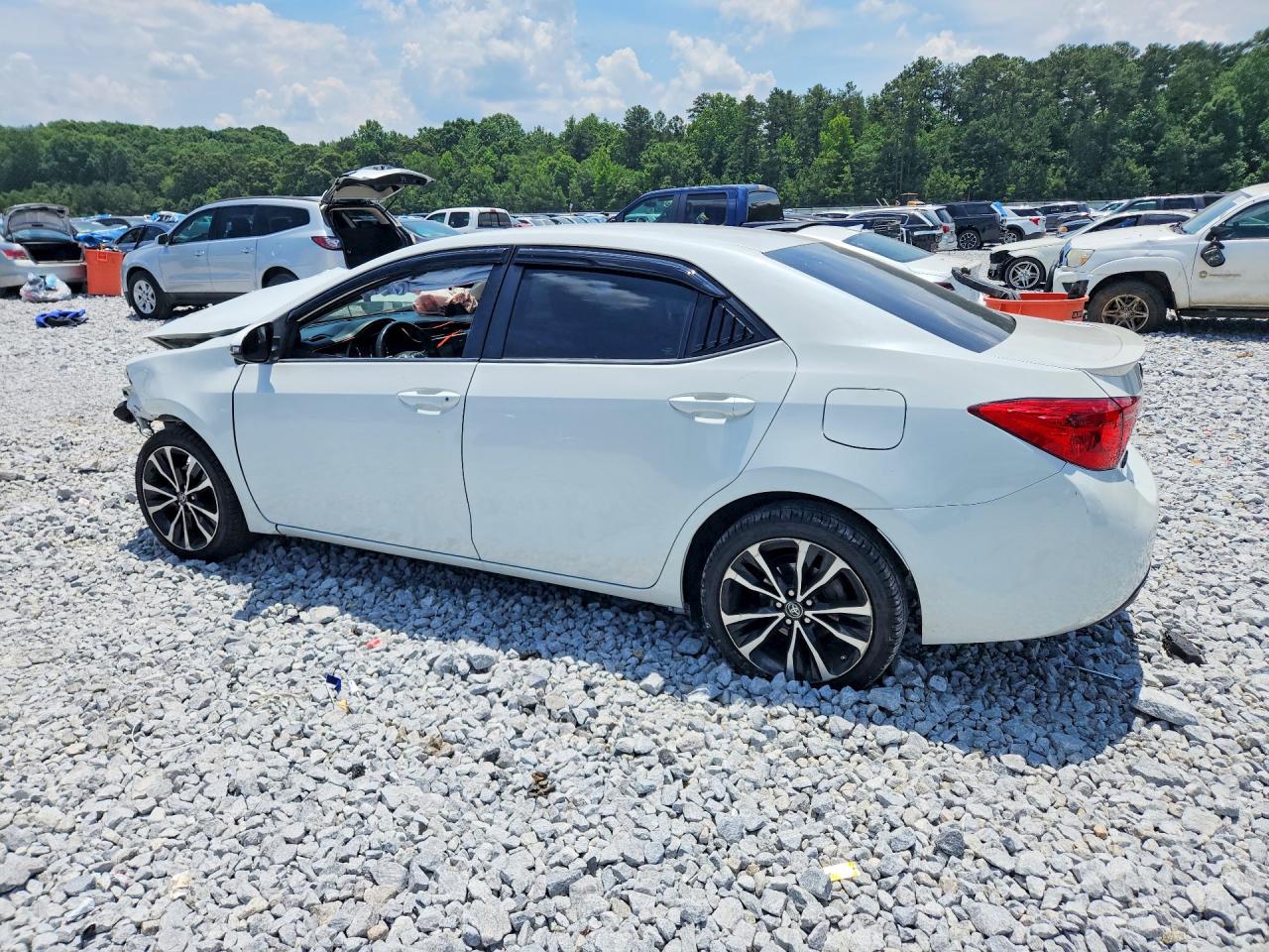 2017 TOYOTA COROLLA