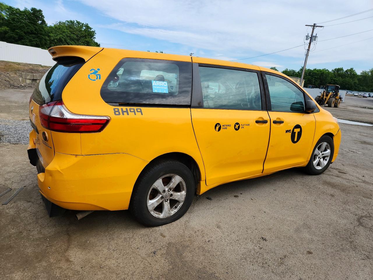 2017 TOYOTA SIENNA
