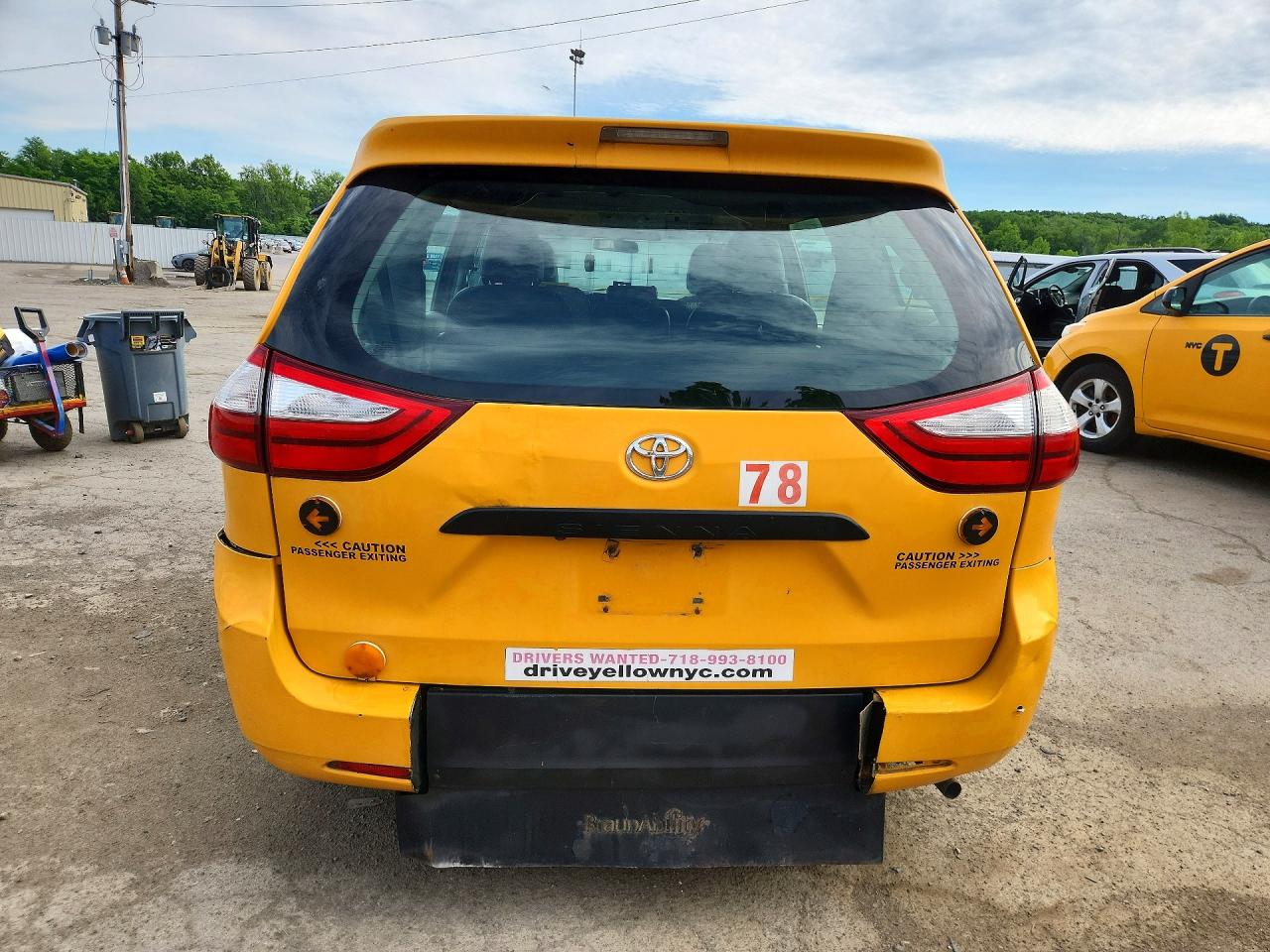 2017 TOYOTA SIENNA