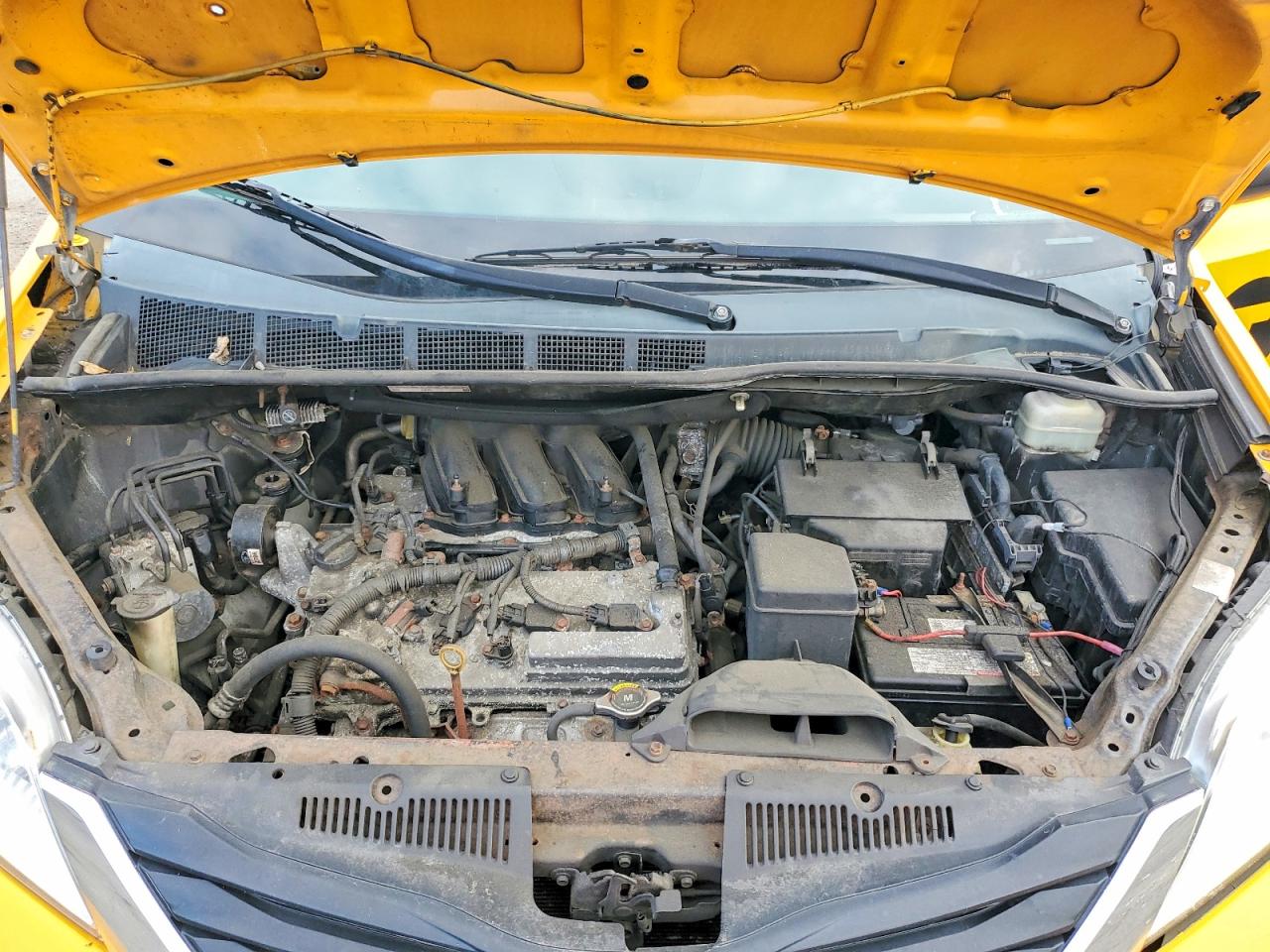 2016 TOYOTA SIENNA