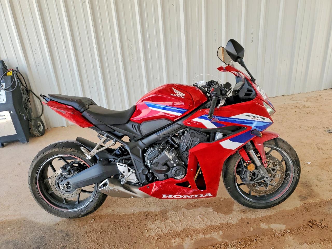 2026 HONDA CBR CYCLE