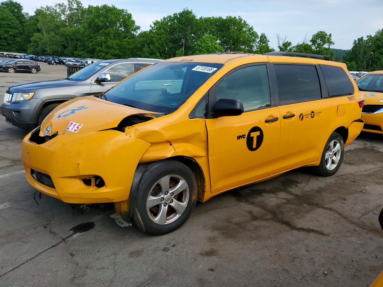 2017 TOYOTA SIENNA