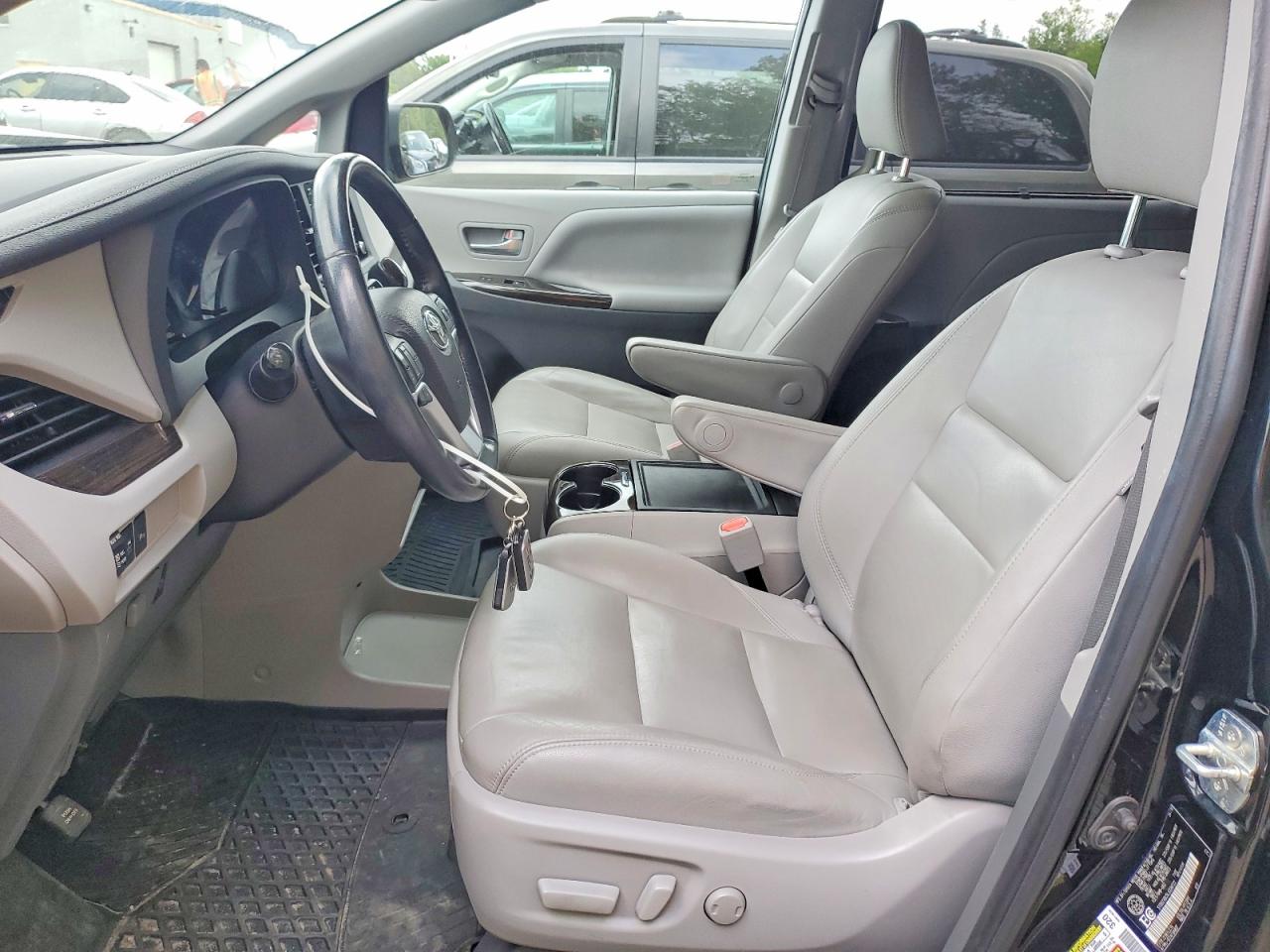 2020 TOYOTA SIENNA