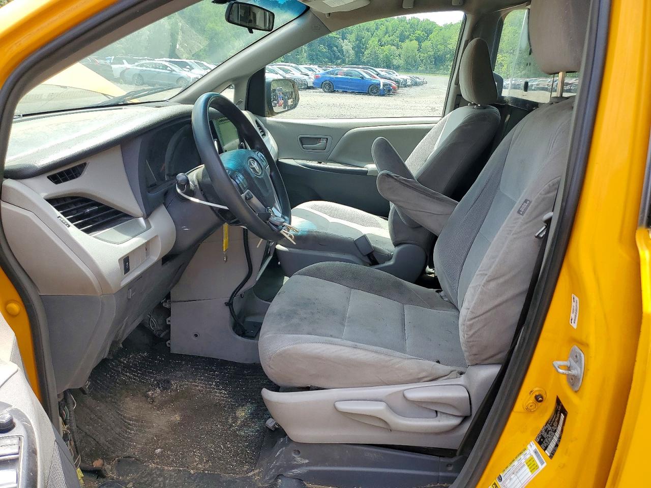 2017 TOYOTA SIENNA