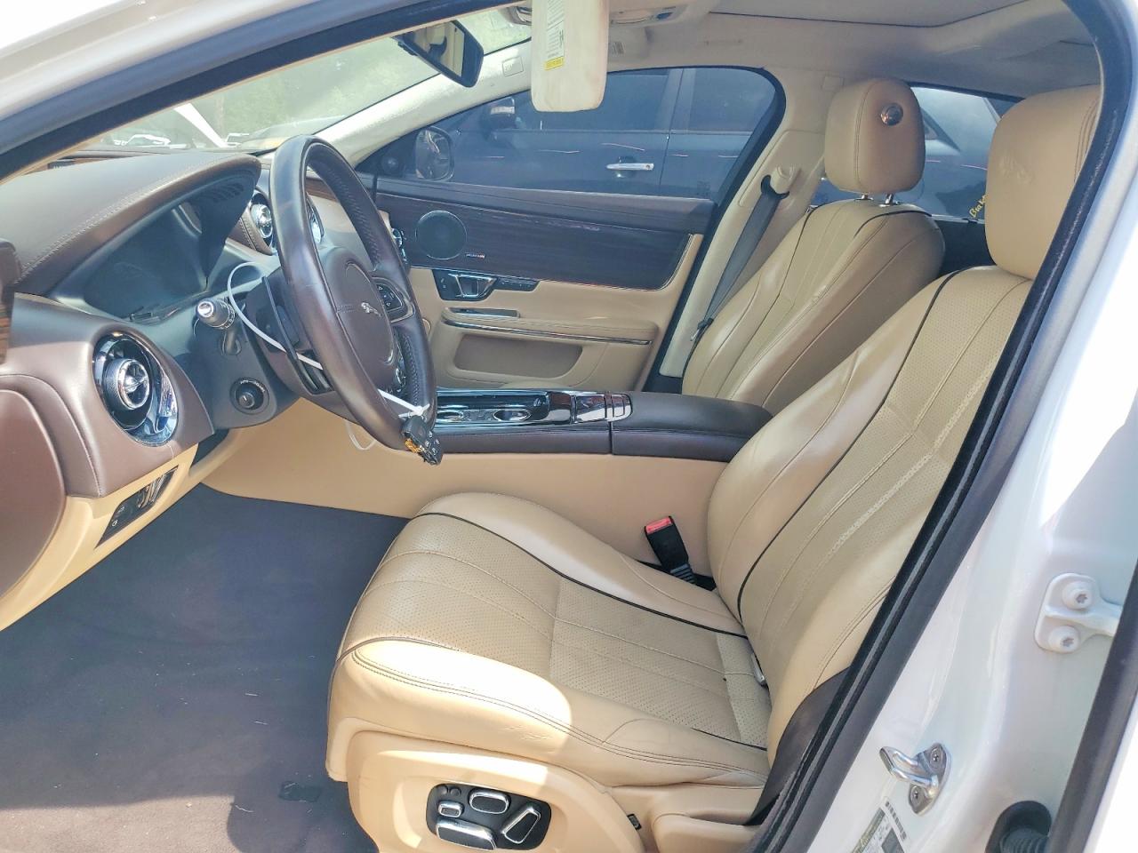 2014 JAGUAR XJ