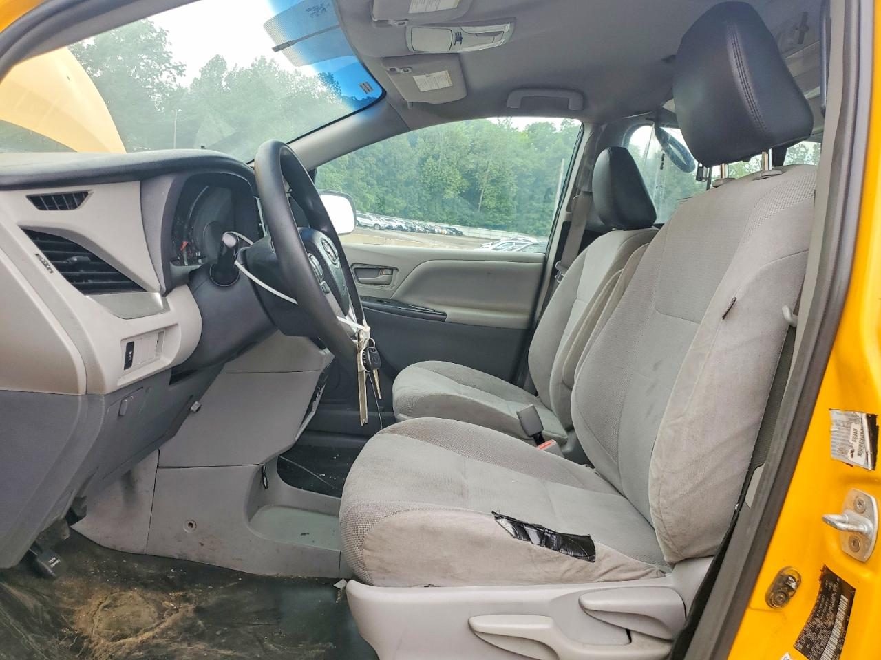 2016 TOYOTA SIENNA
