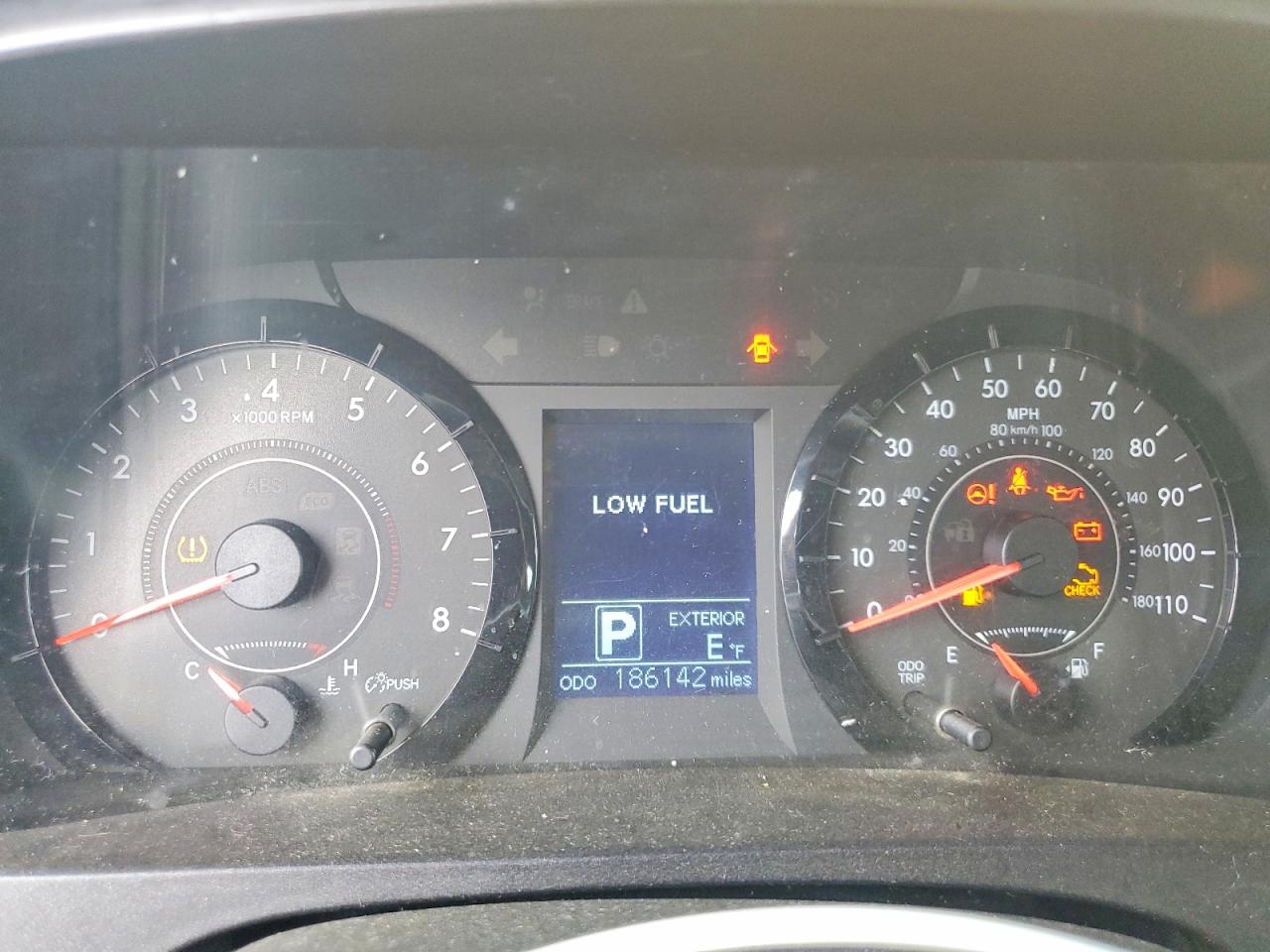 2016 TOYOTA SIENNA