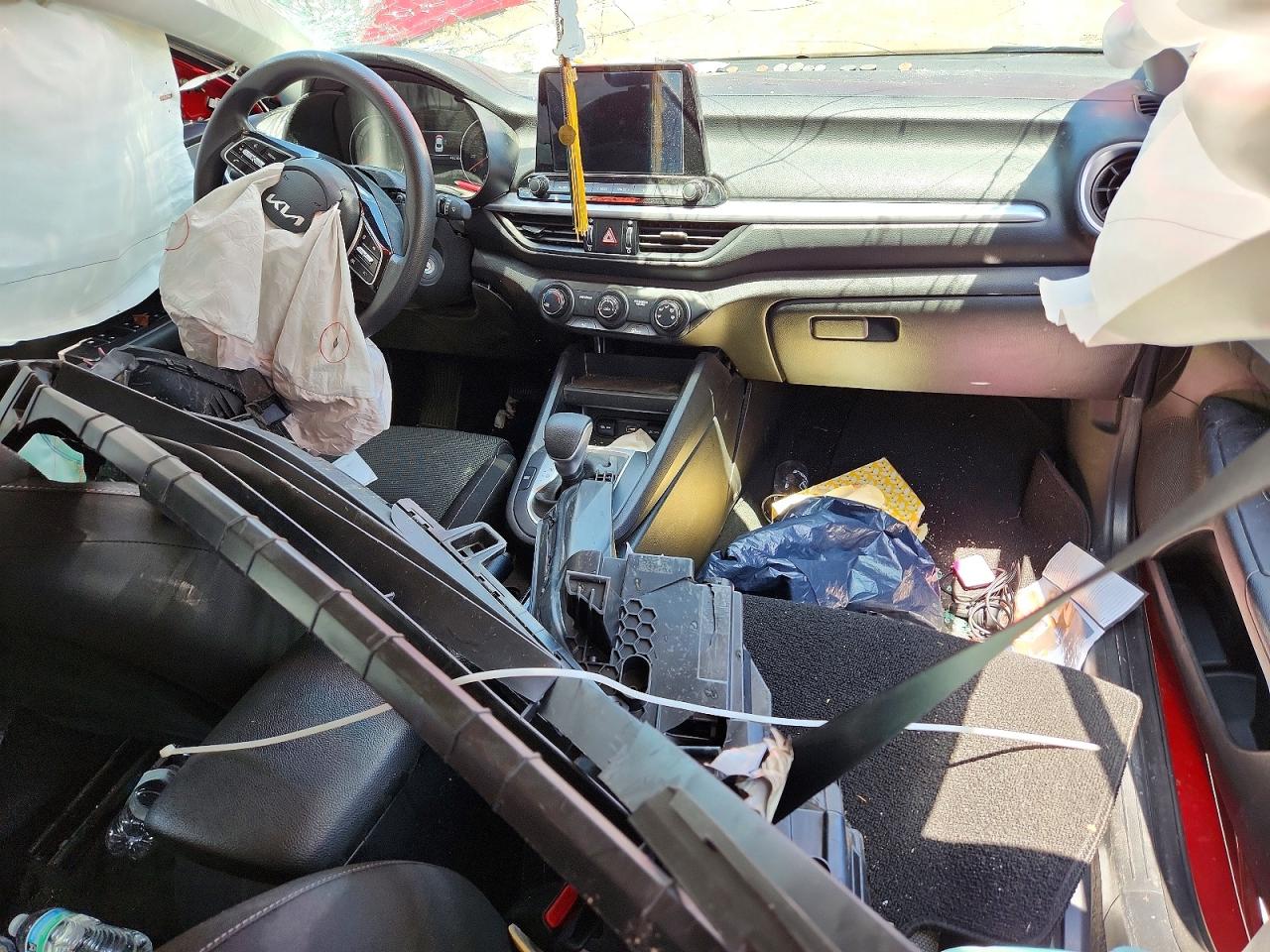 2023 KIA FORTE