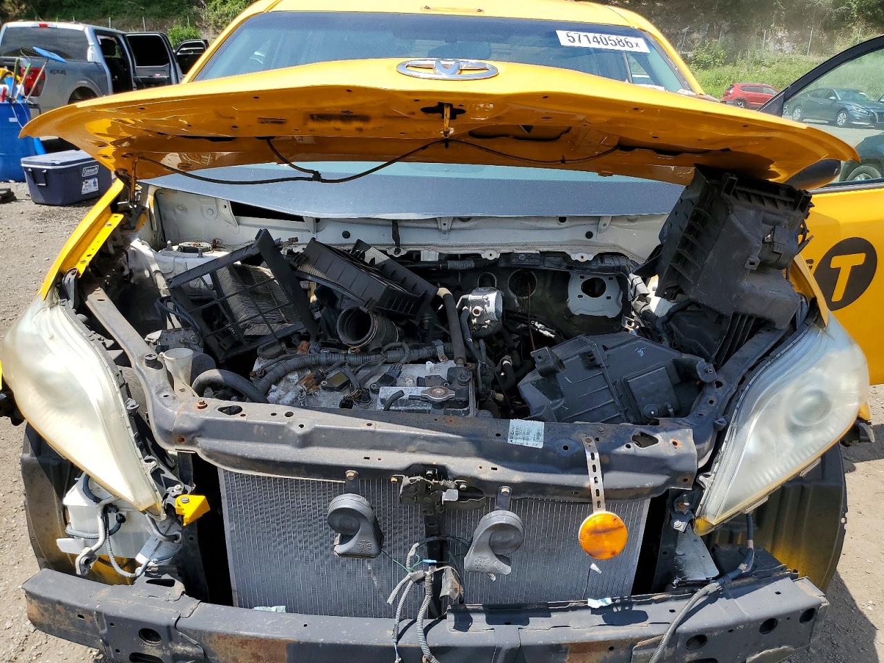 2016 TOYOTA SIENNA