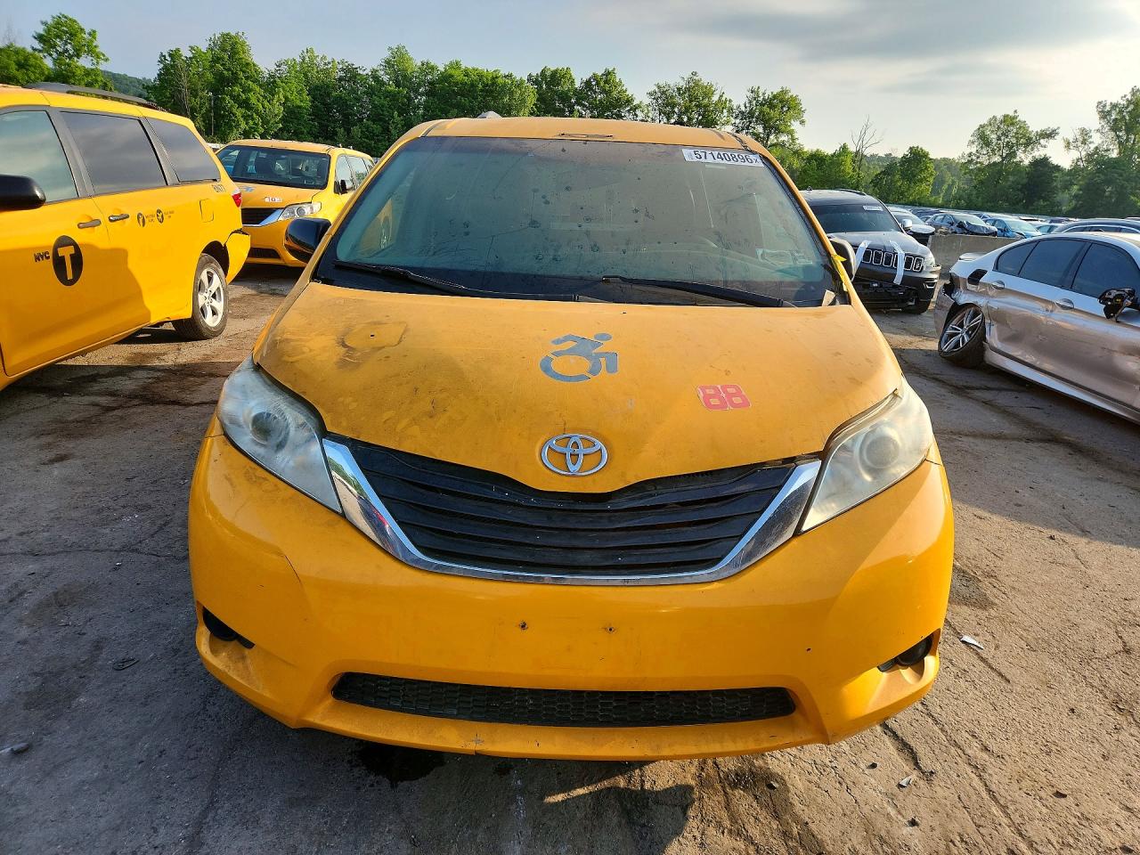 2017 TOYOTA SIENNA