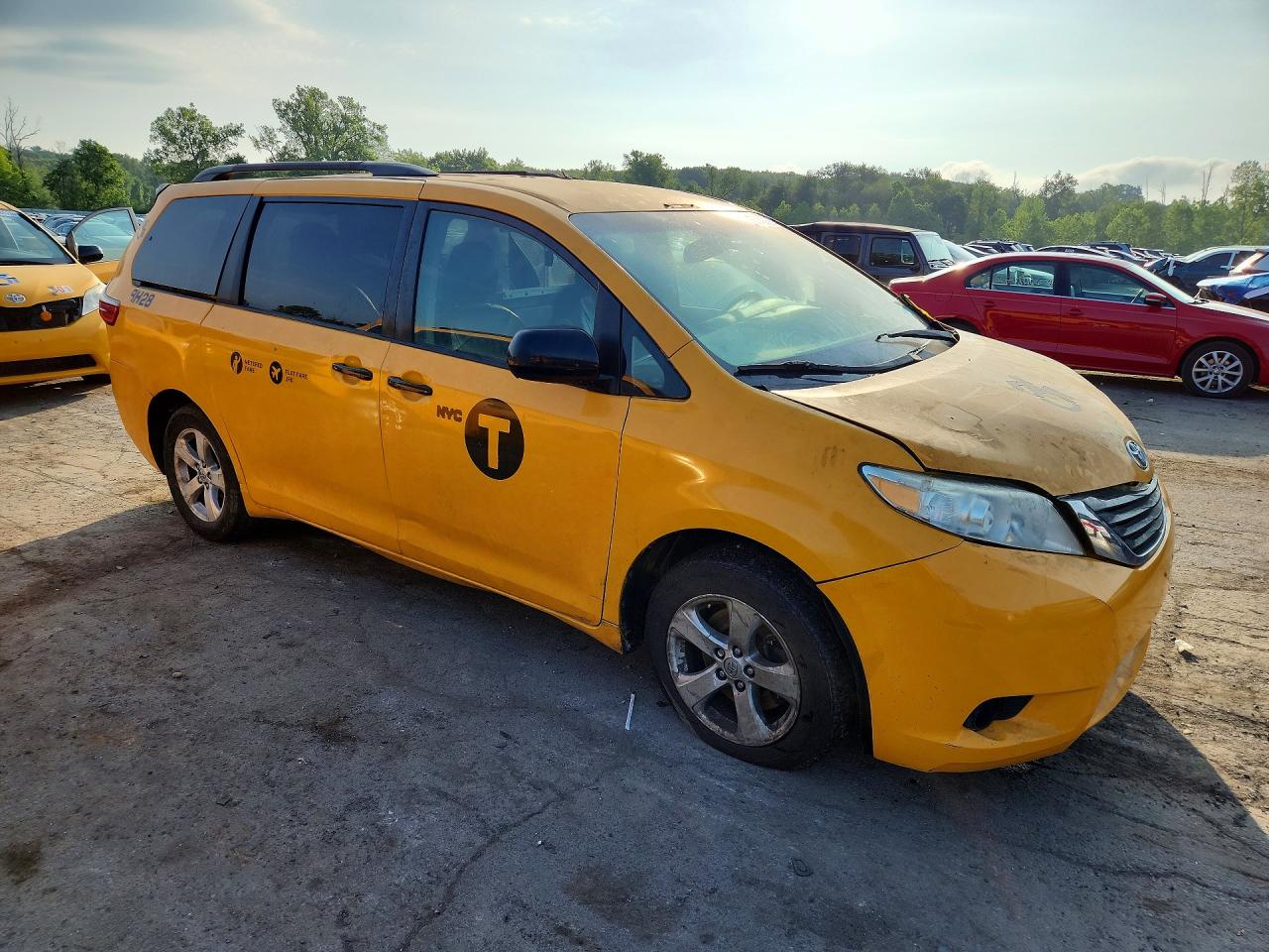 2017 TOYOTA SIENNA
