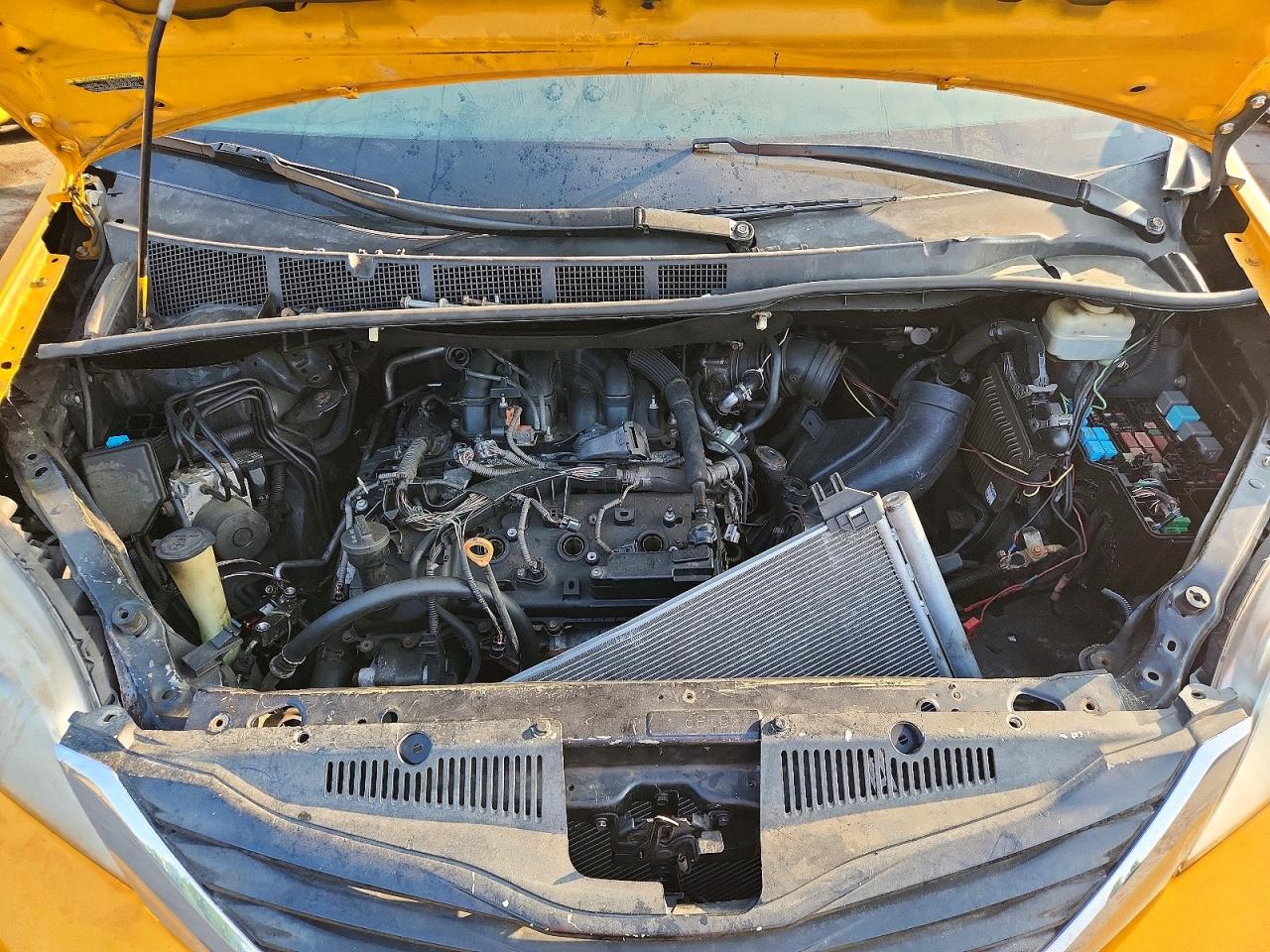 2017 TOYOTA SIENNA