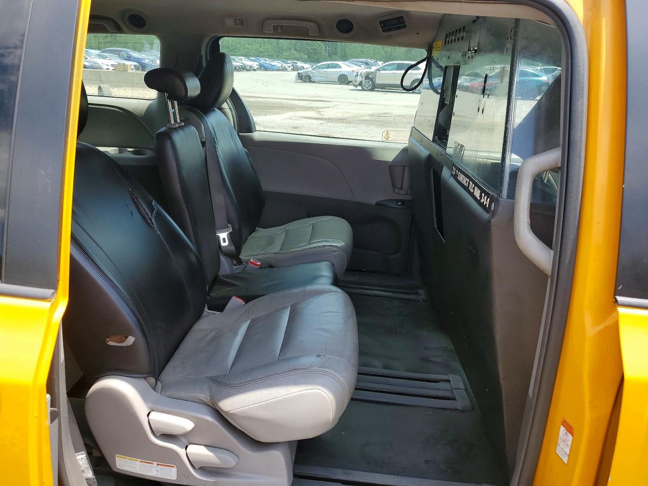 2017 TOYOTA SIENNA
