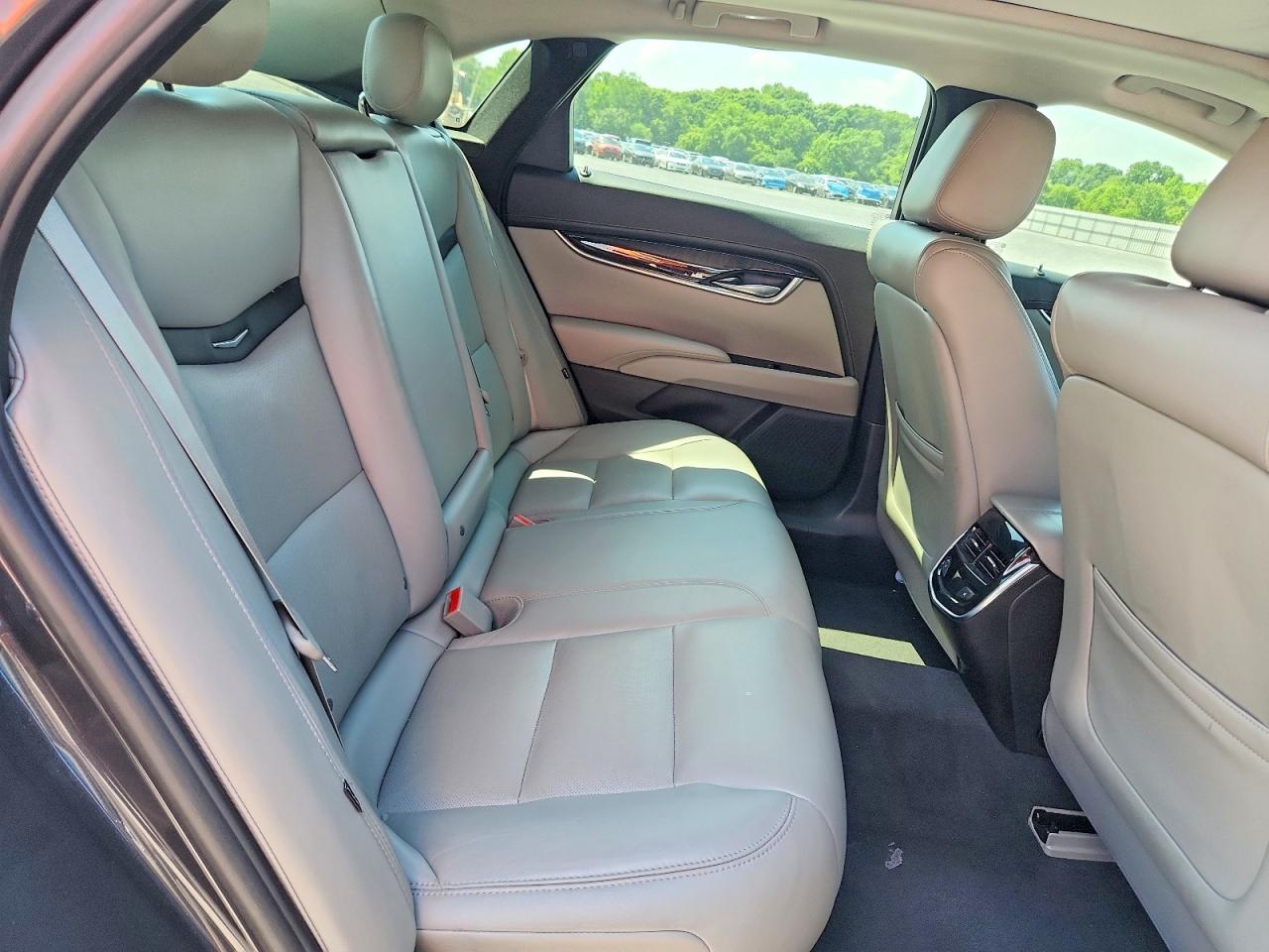 2016 CADILLAC XTS