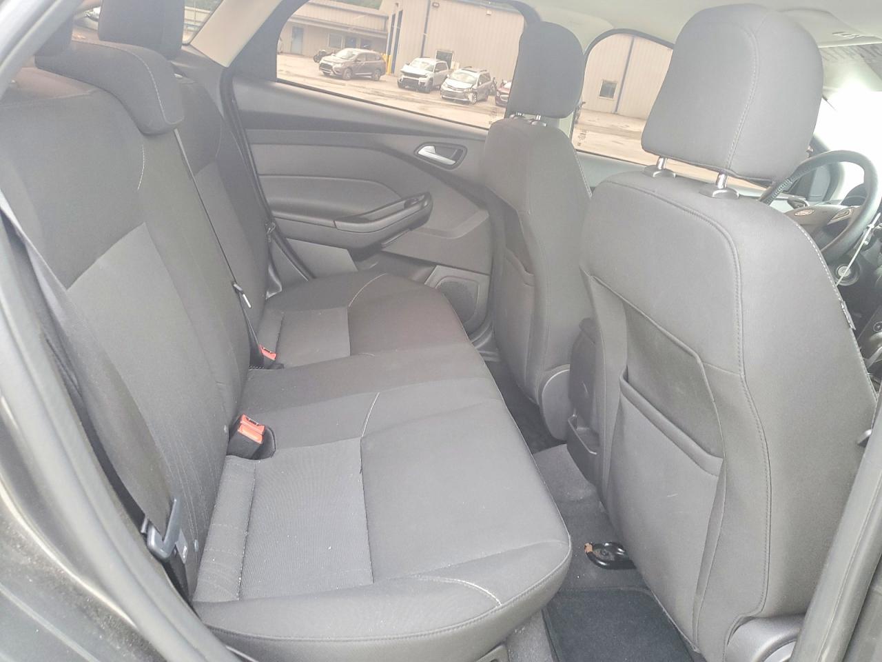 2017 FORD FOCUS