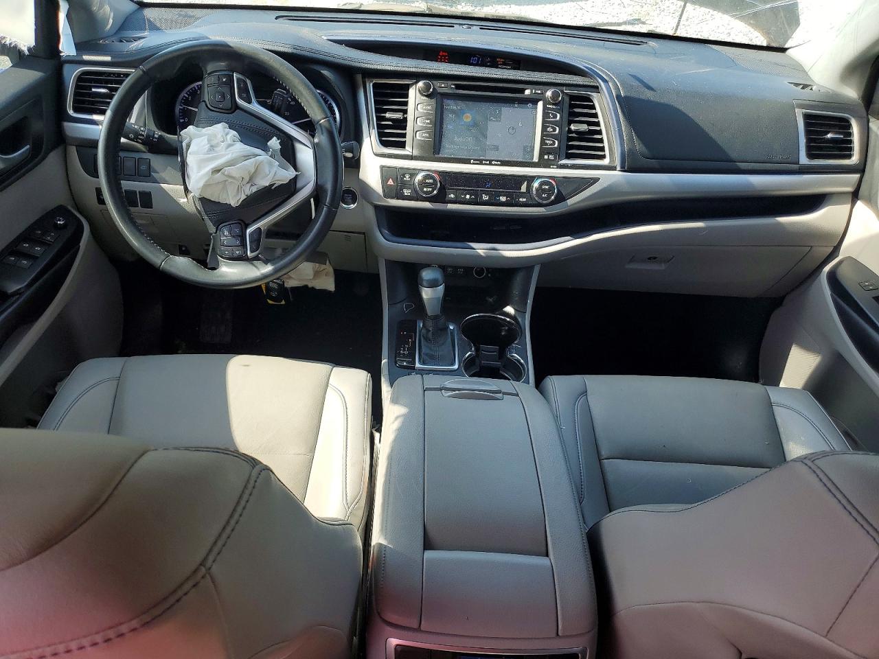 2019 TOYOTA HIGHLANDER