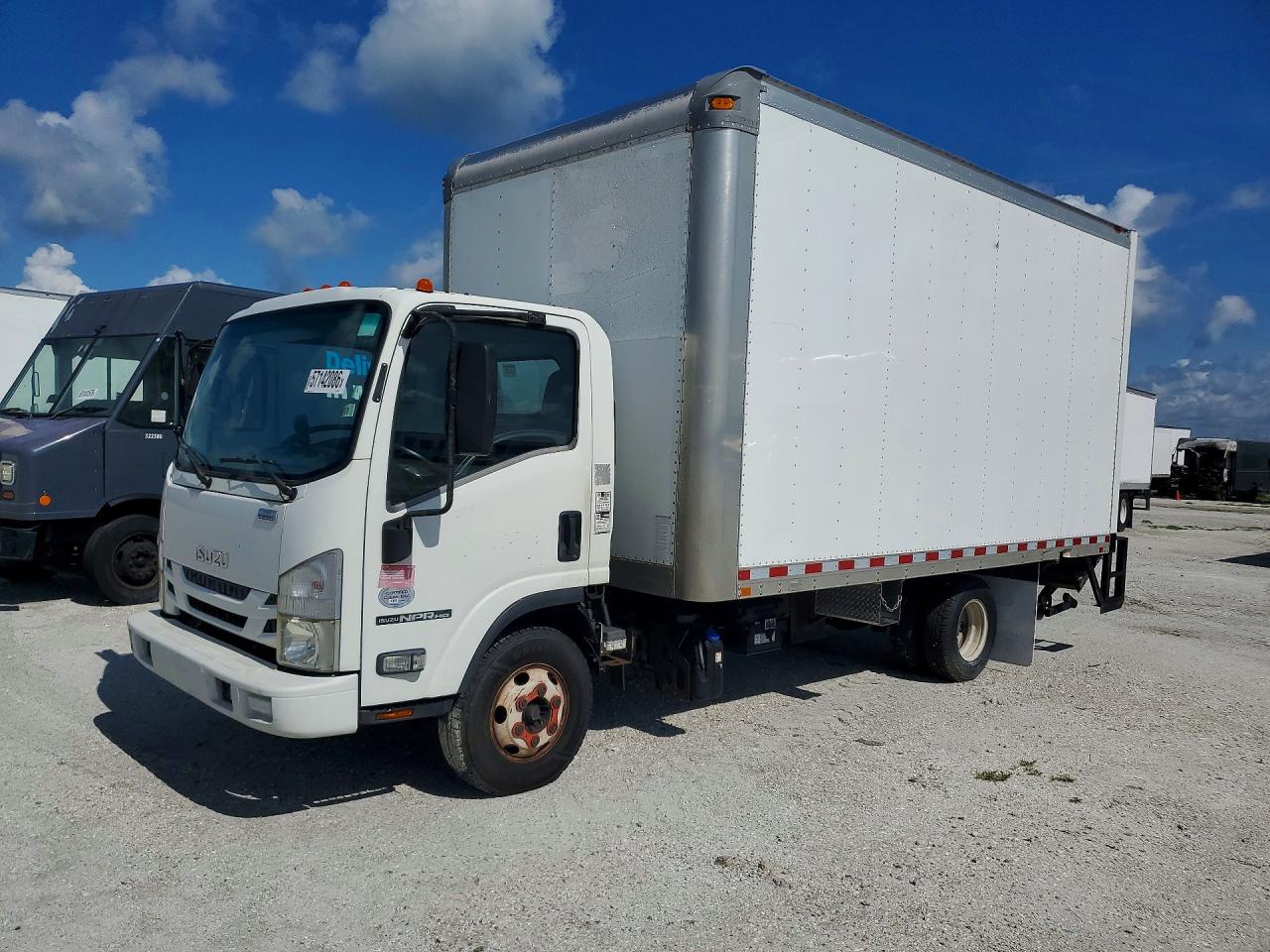 2016 ISUZU NPR