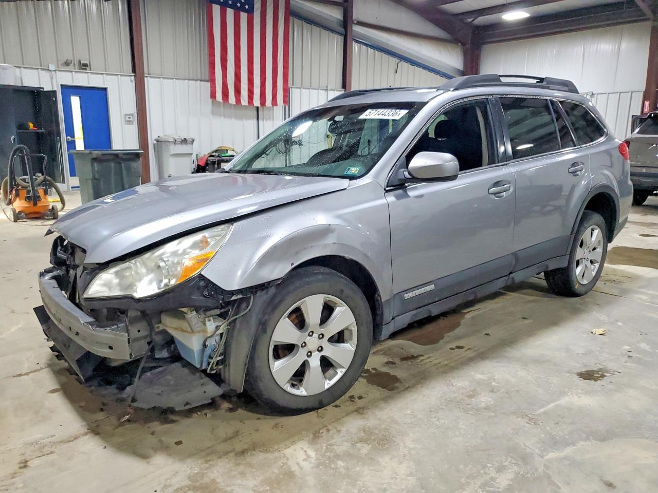 2011 SUBARU OUTBACK