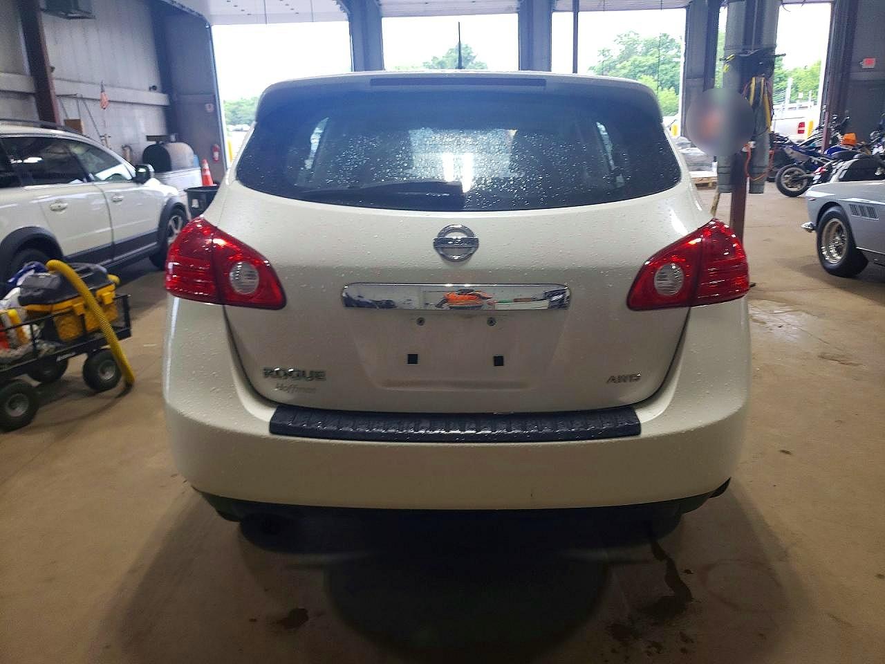 2011 NISSAN ROGUE