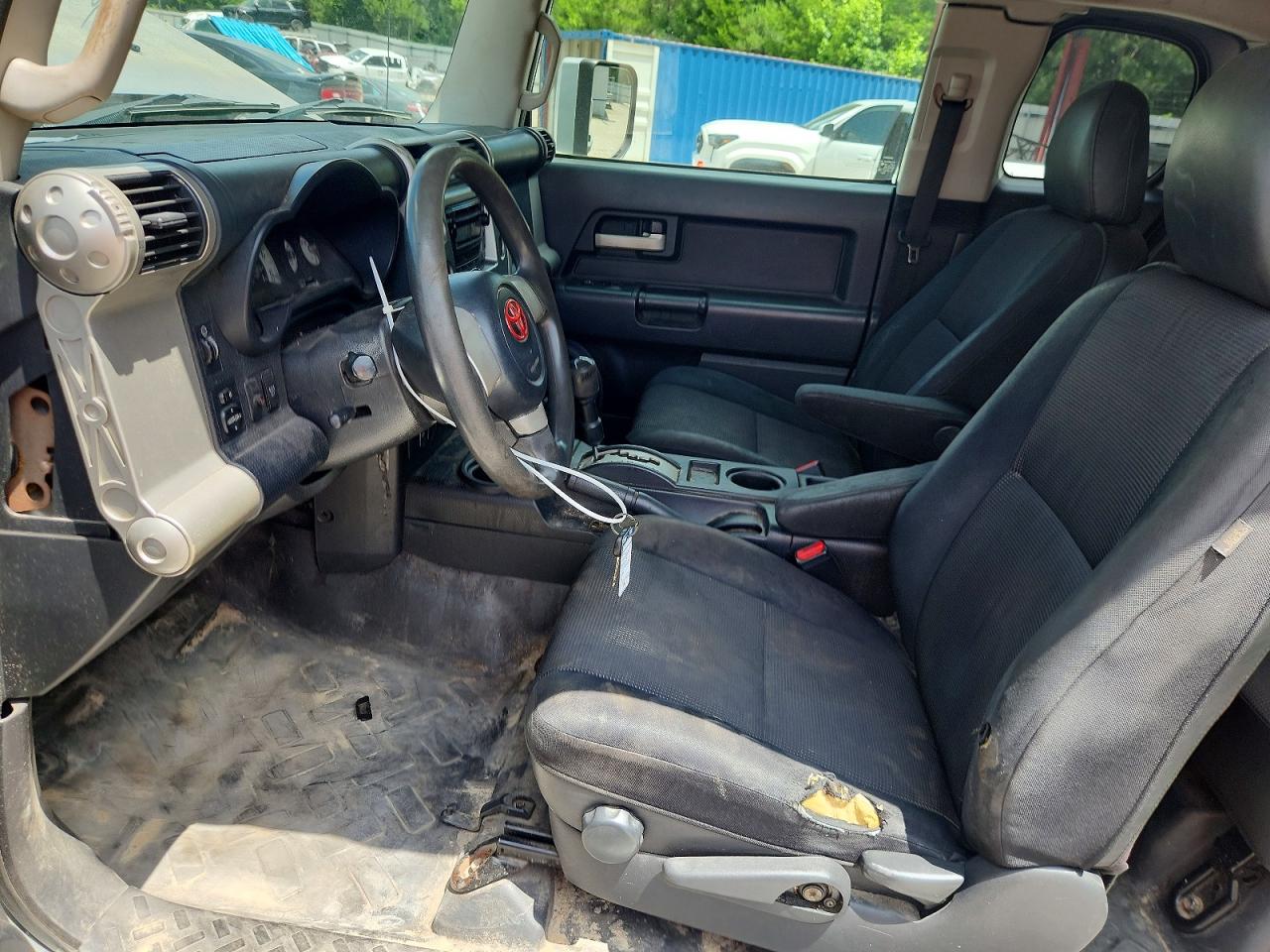 2010 TOYOTA FJ CRUISER