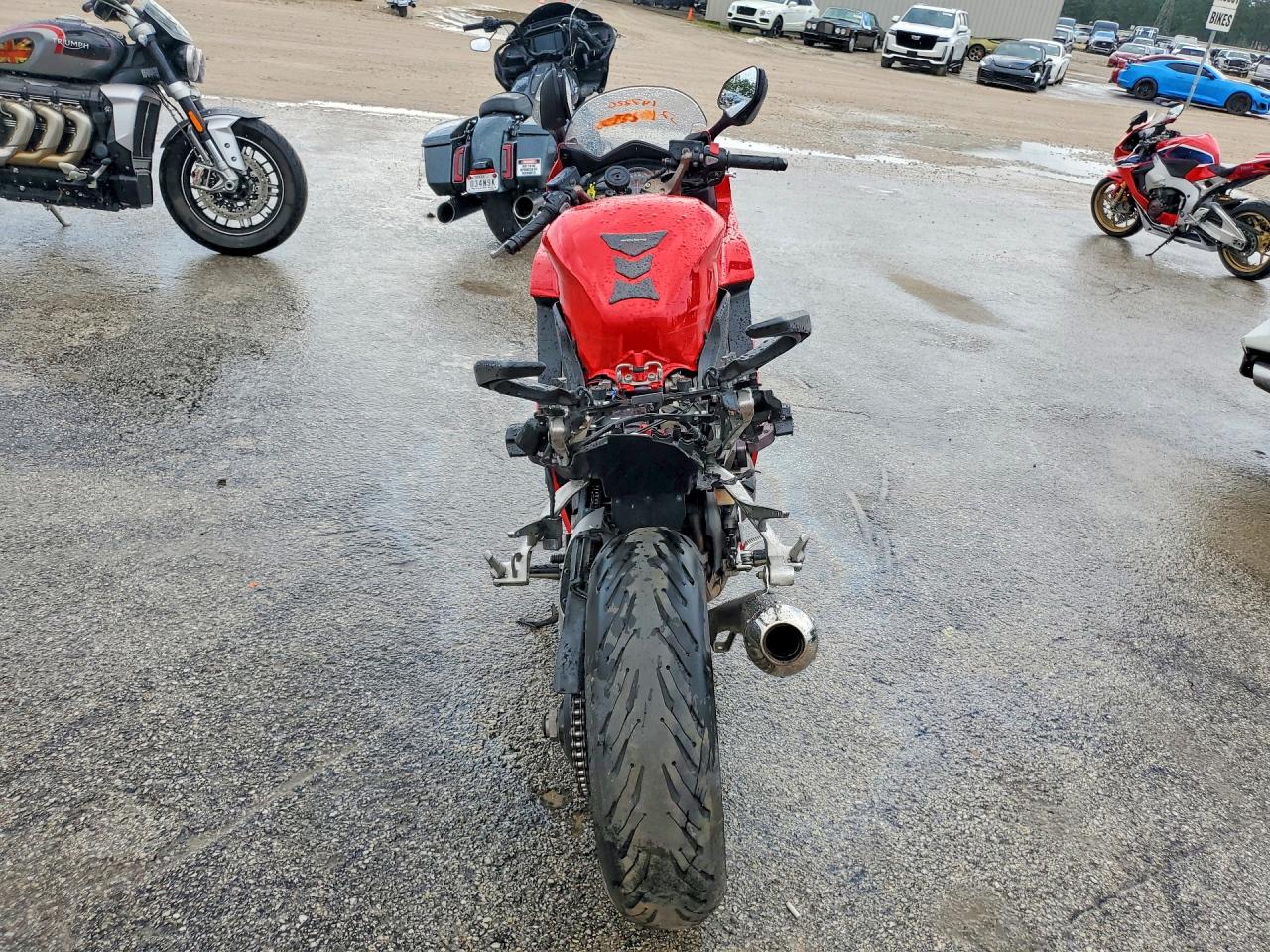 2014 HONDA VFR CYCLE