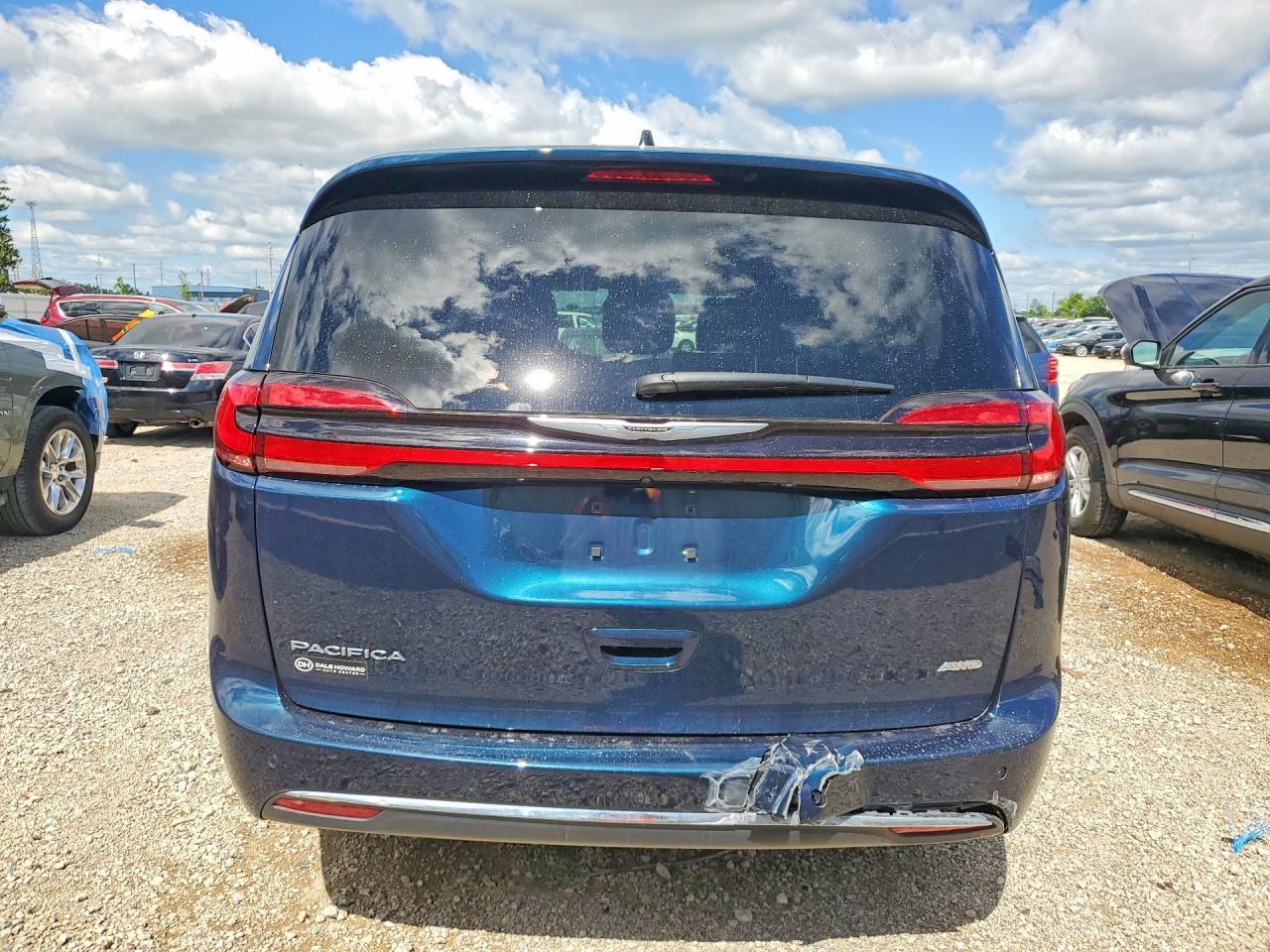 2023 CHRYSLER PACIFICA